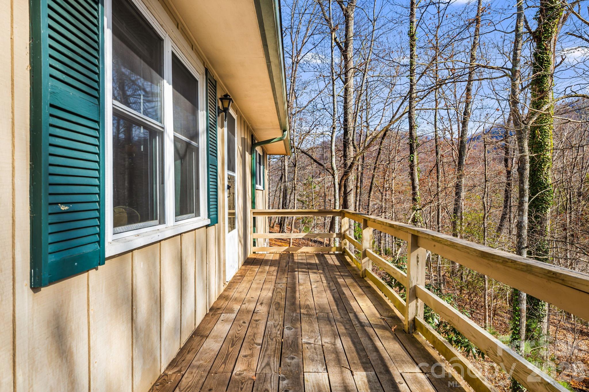 main property photo 30
