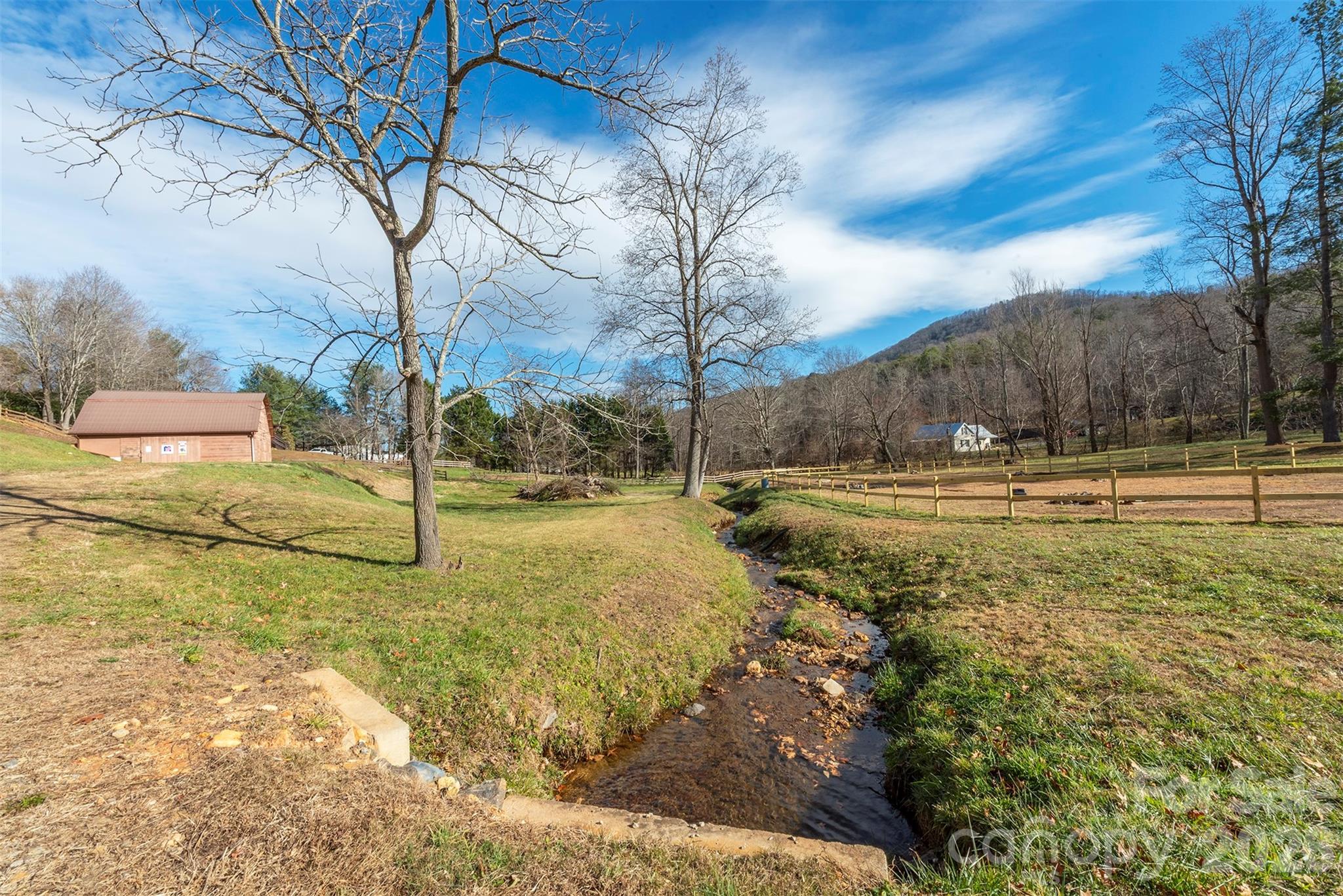 main property photo 34