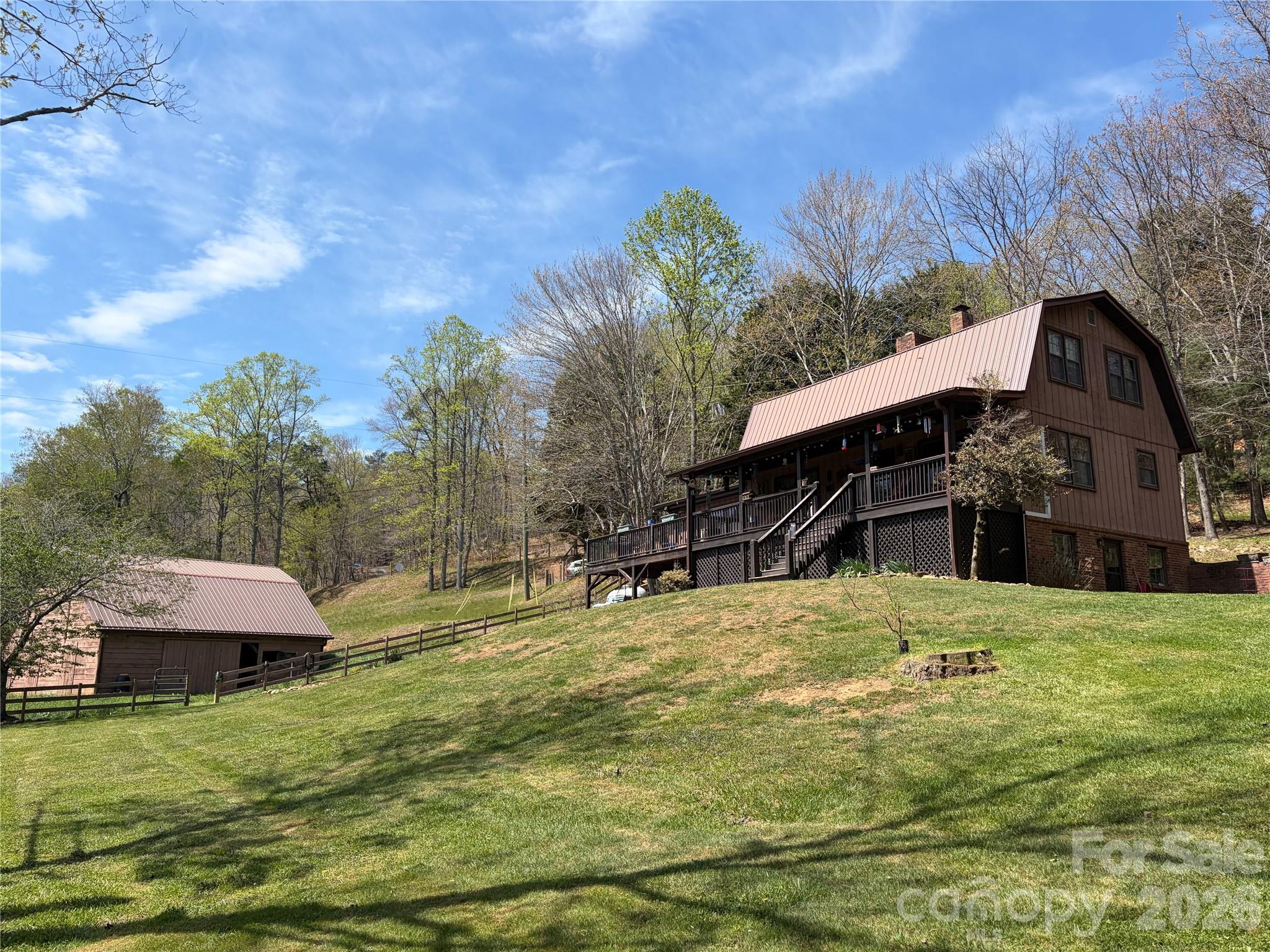 main property photo 6
