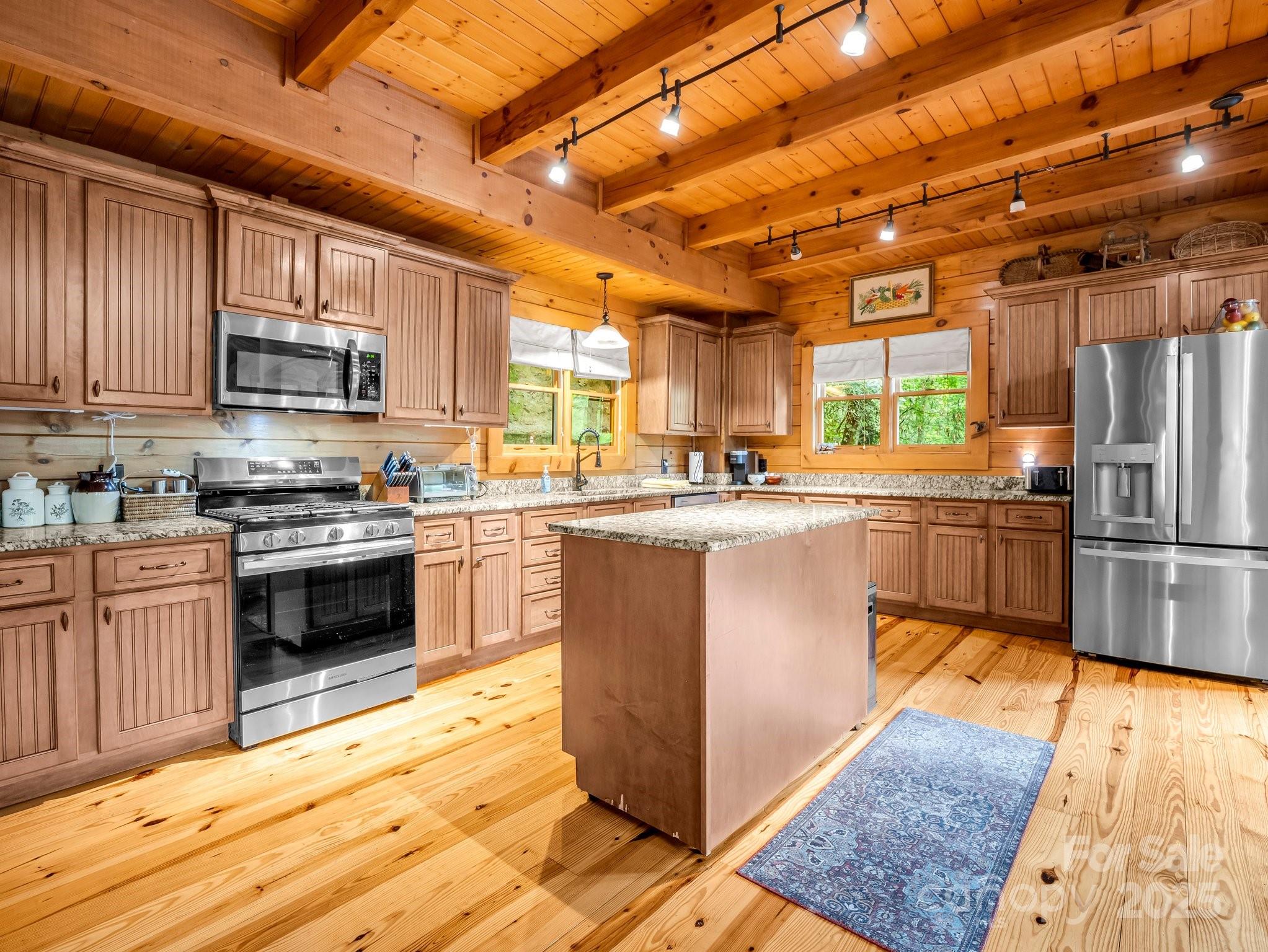 main property photo 24