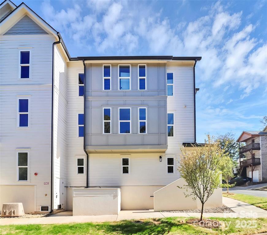 property viewer photo 1