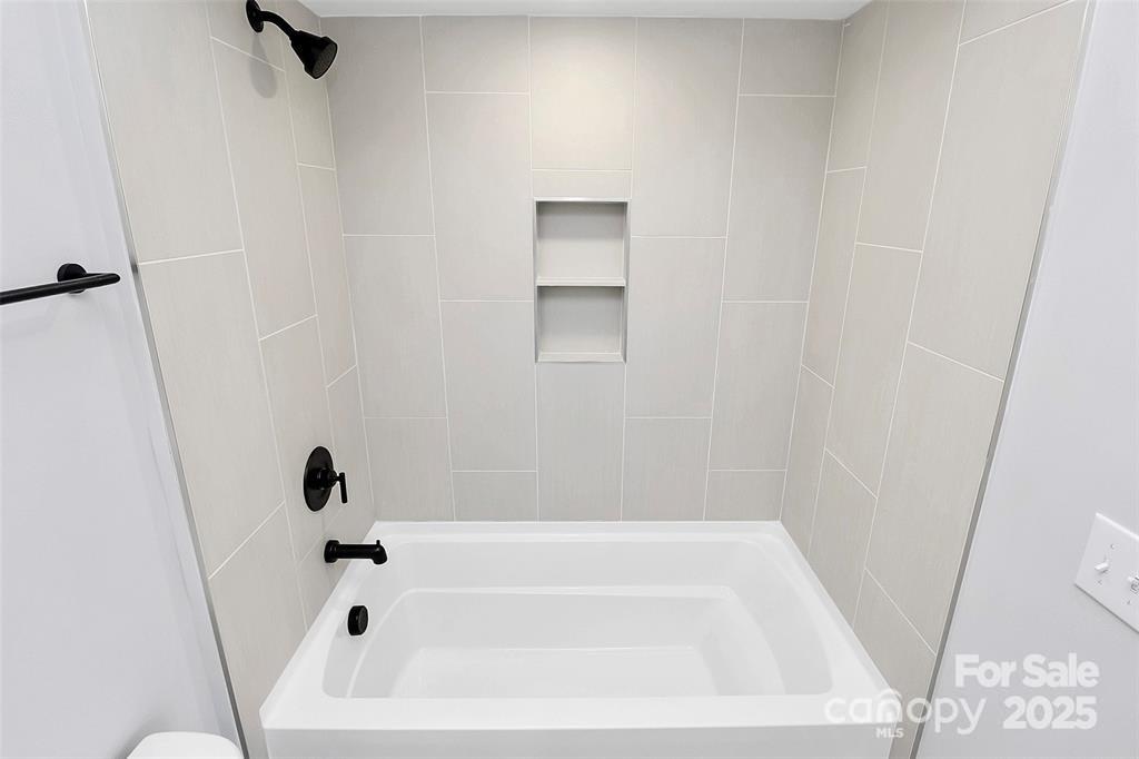 property viewer photo 28