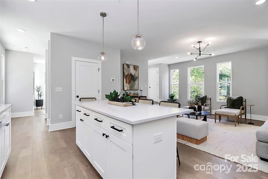 property viewer photo 9