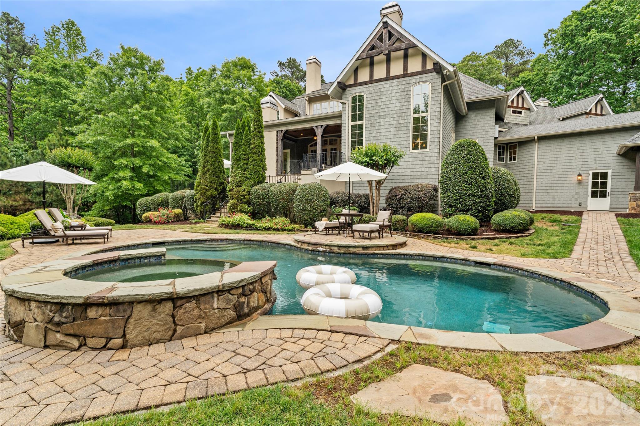 main property photo 45