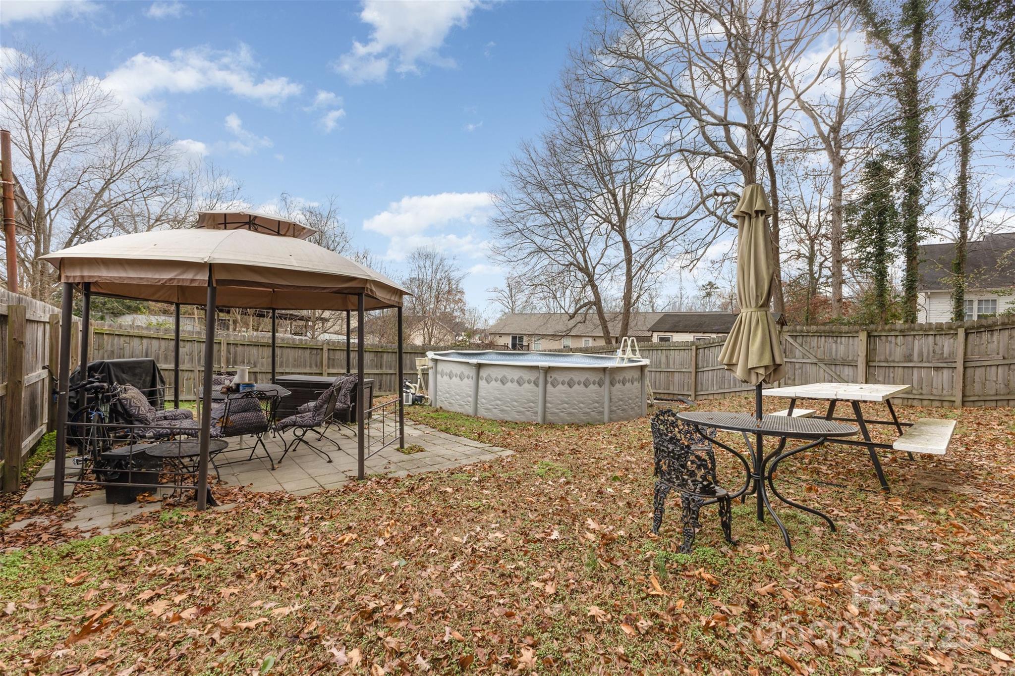 property viewer photo 16