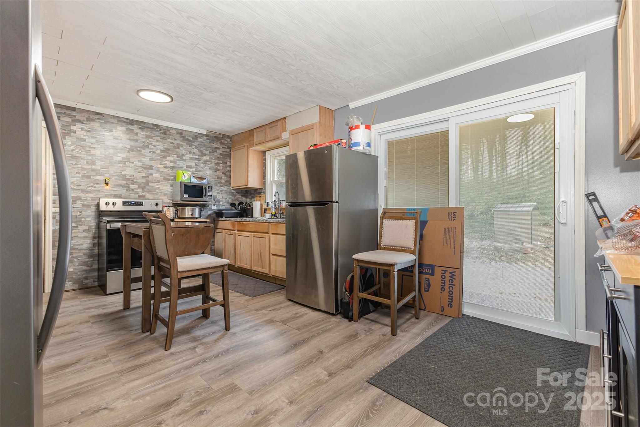 property viewer photo 7