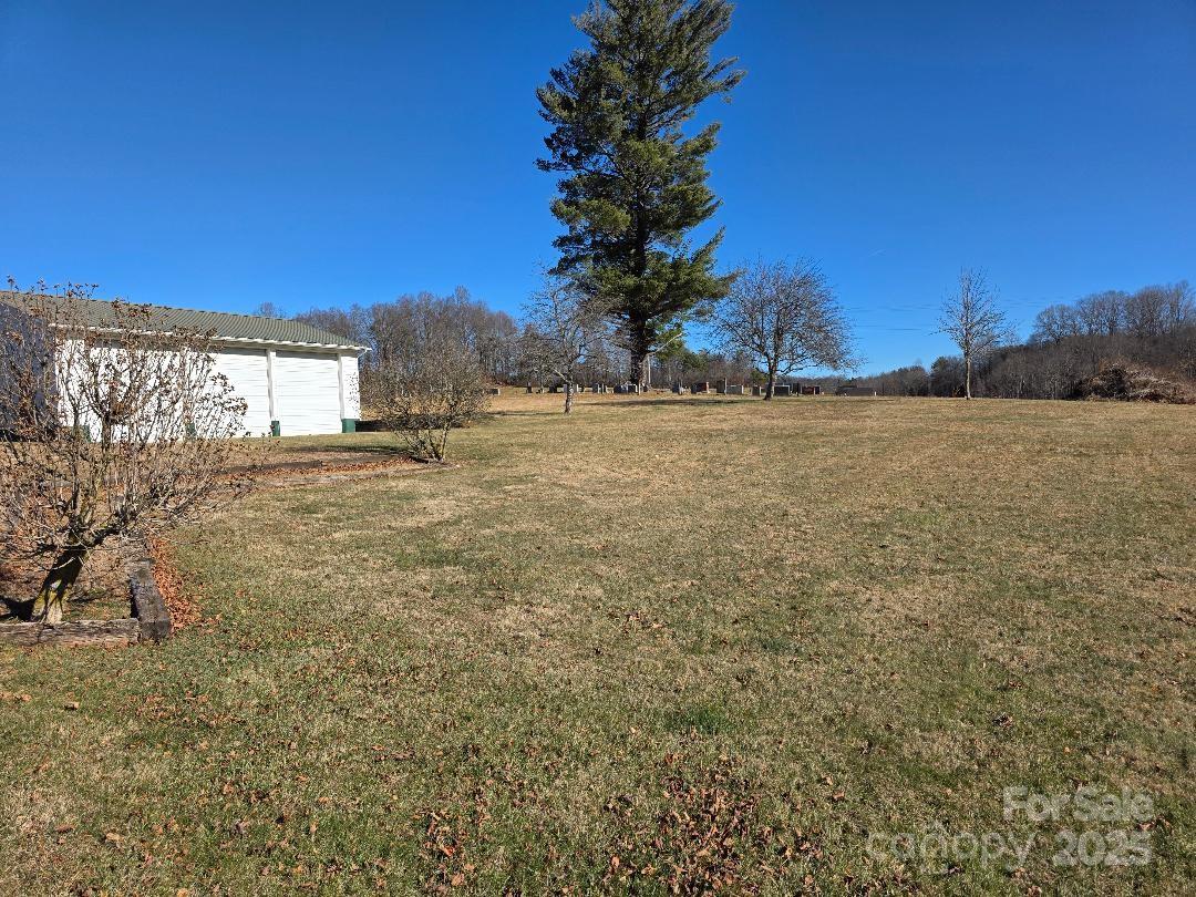 main property photo 40