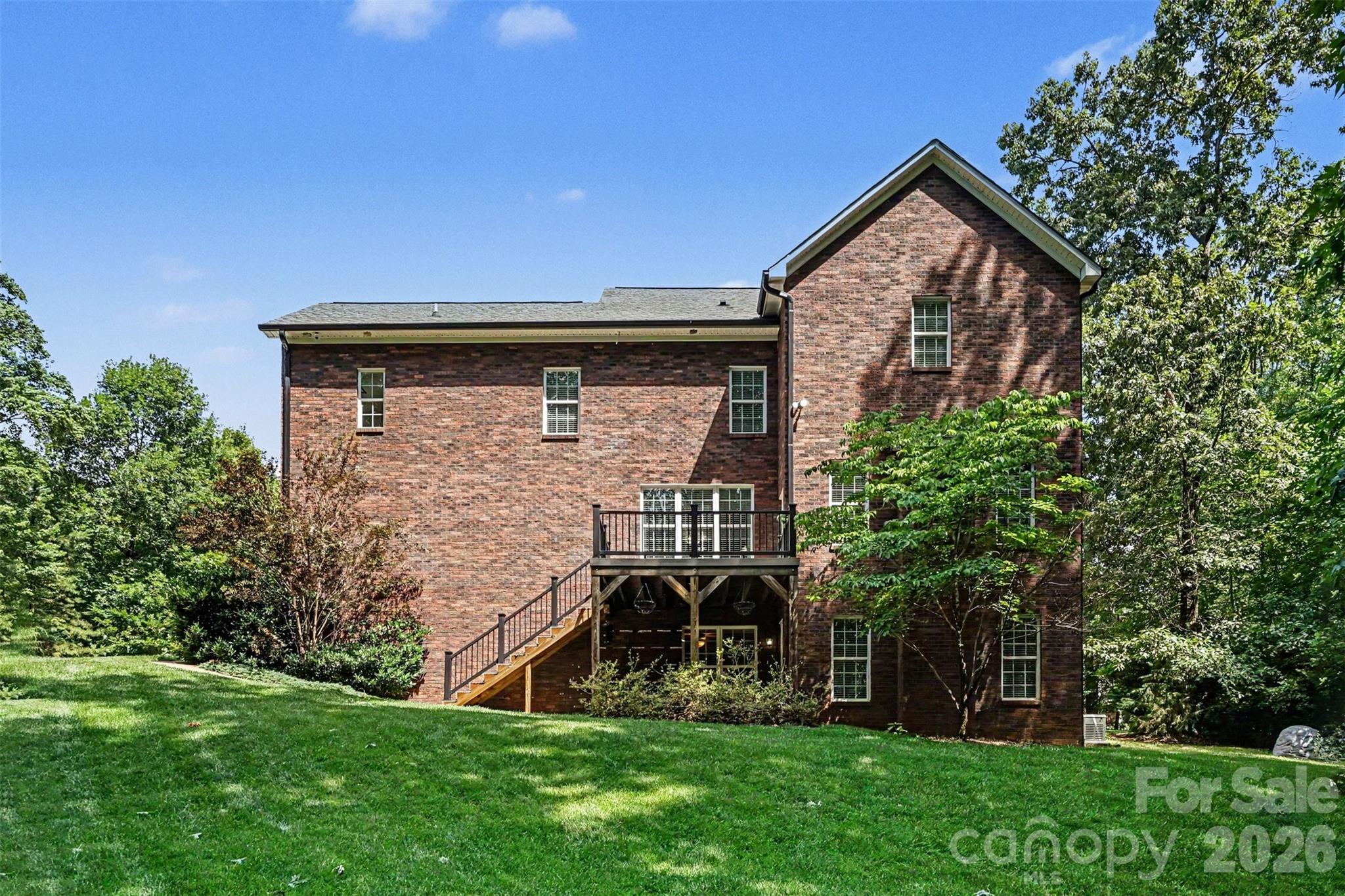 main property photo 22