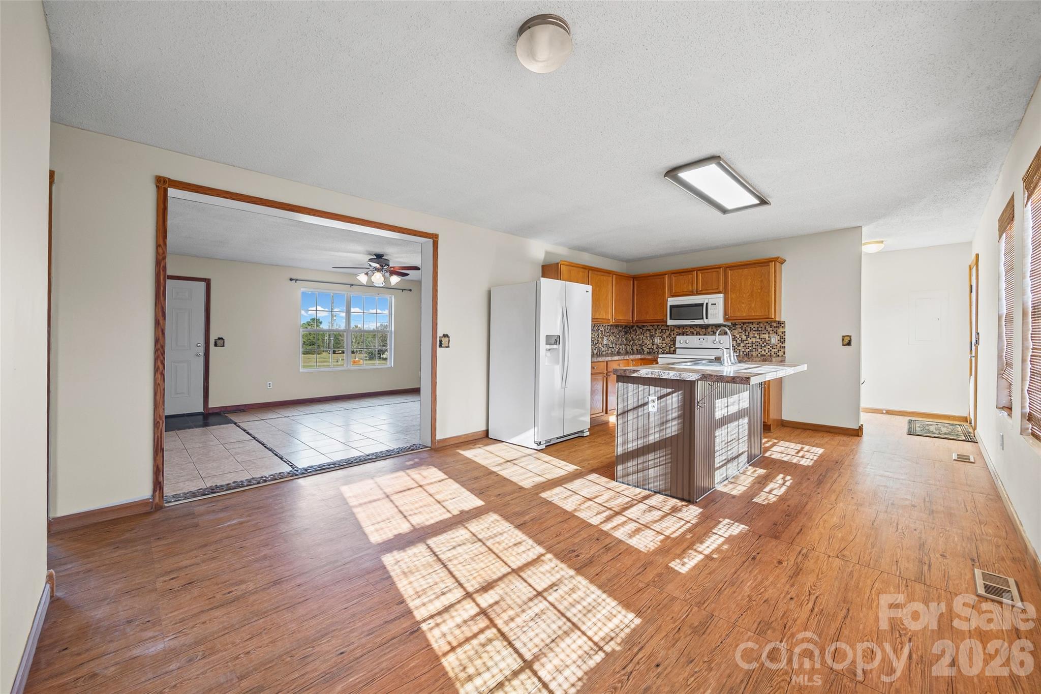 property viewer photo 6