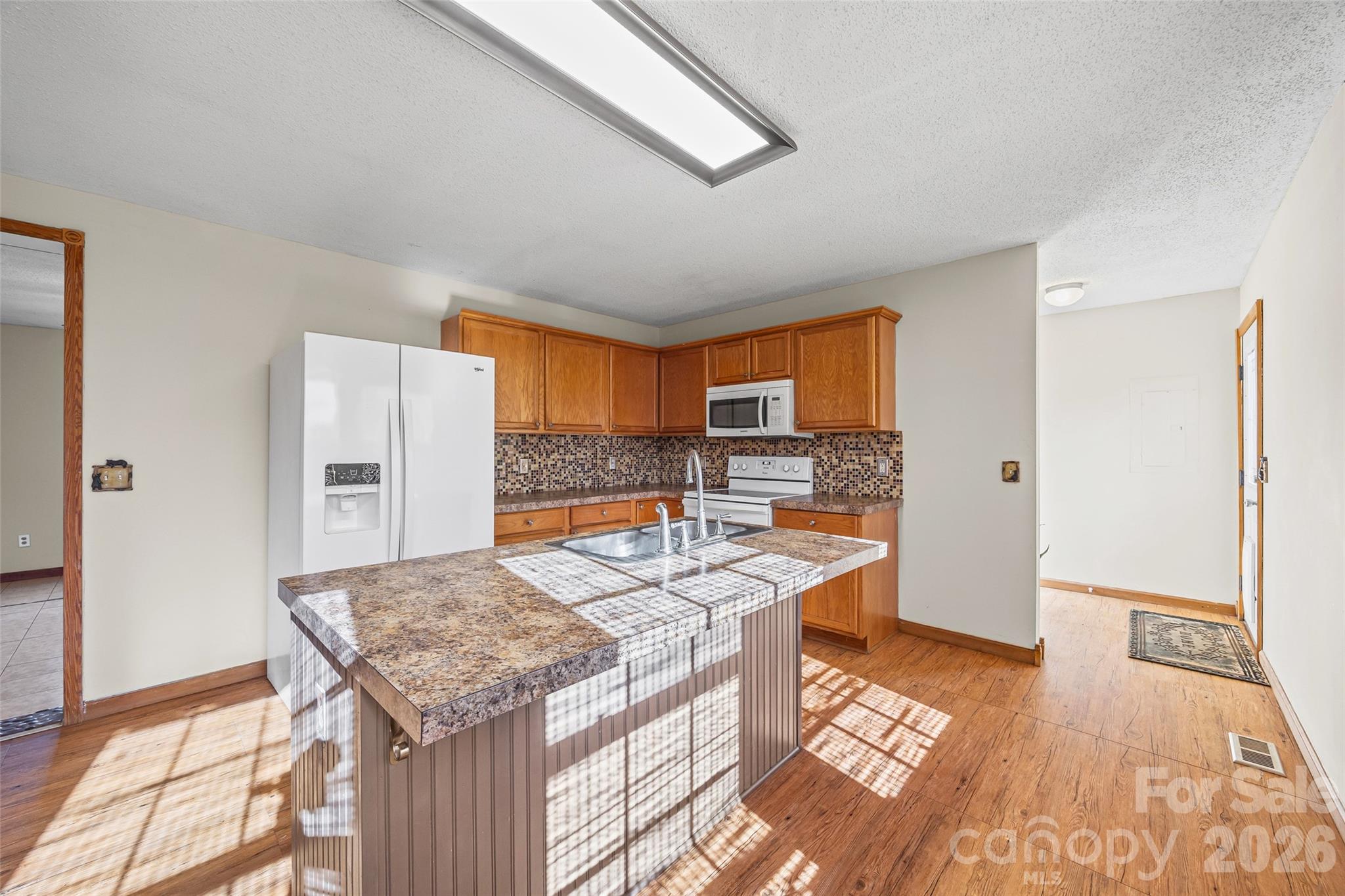 property viewer photo 7