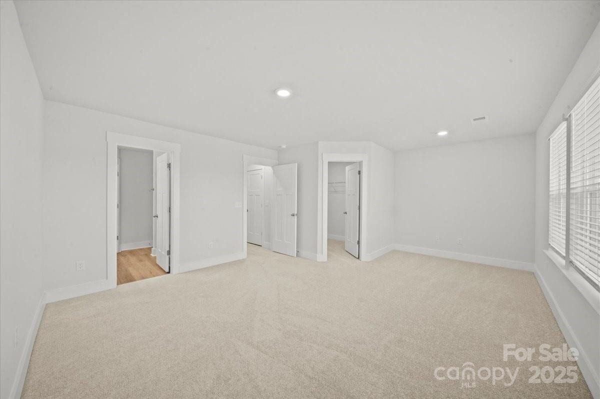 property viewer photo 13