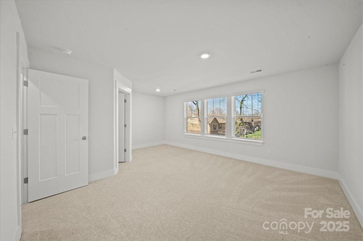 property viewer photo 14