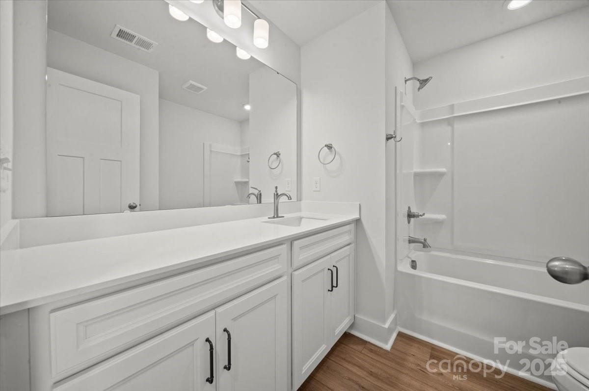 property viewer photo 21