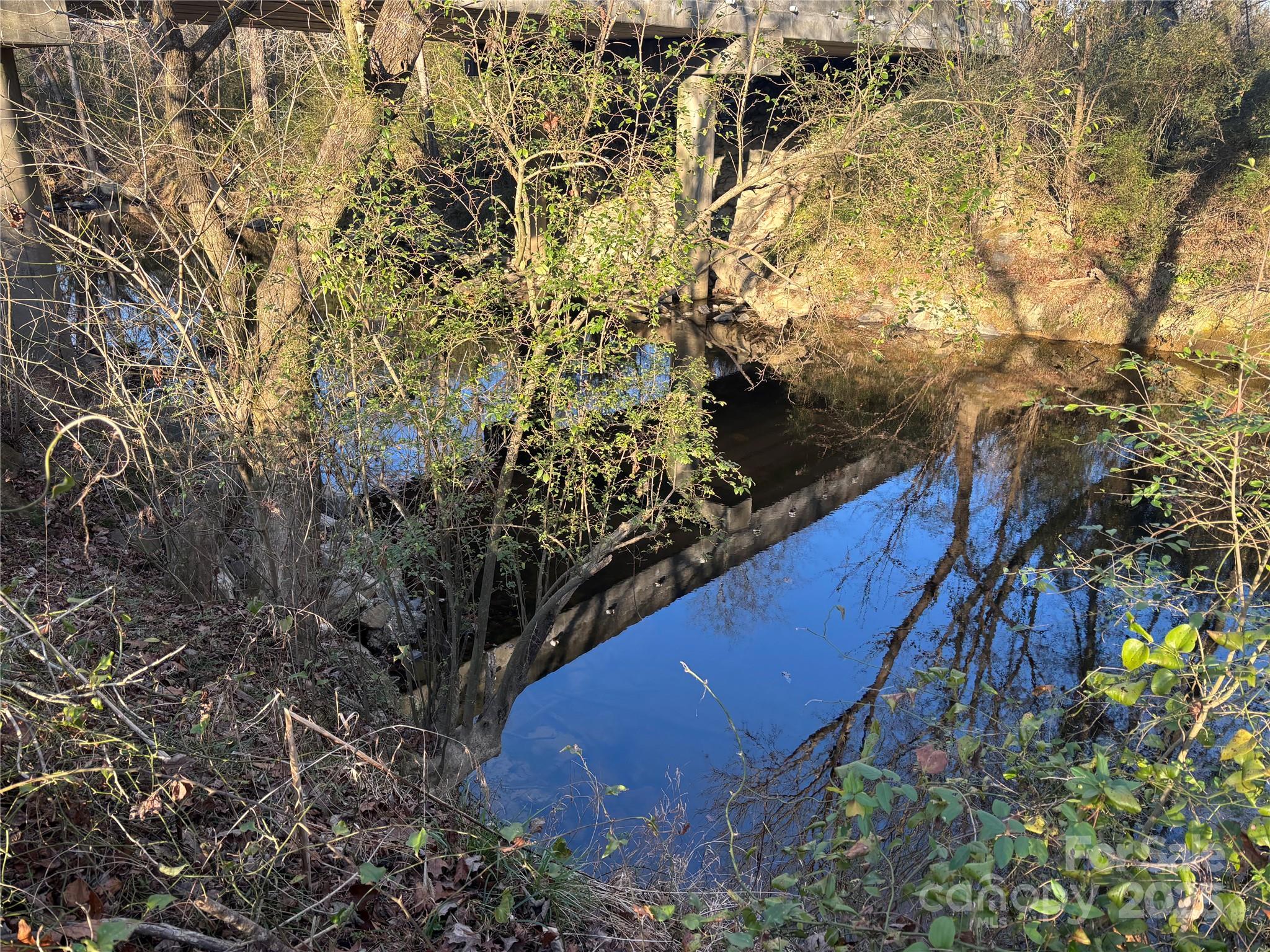 property viewer photo 19