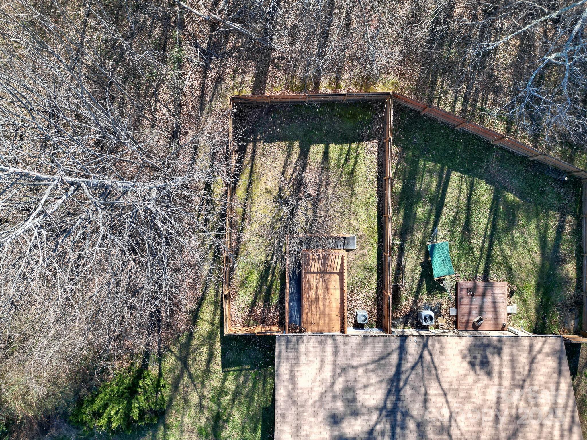 main property photo 34
