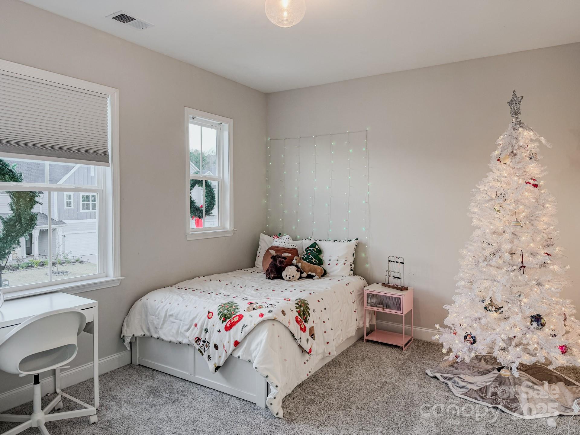 property viewer photo 14