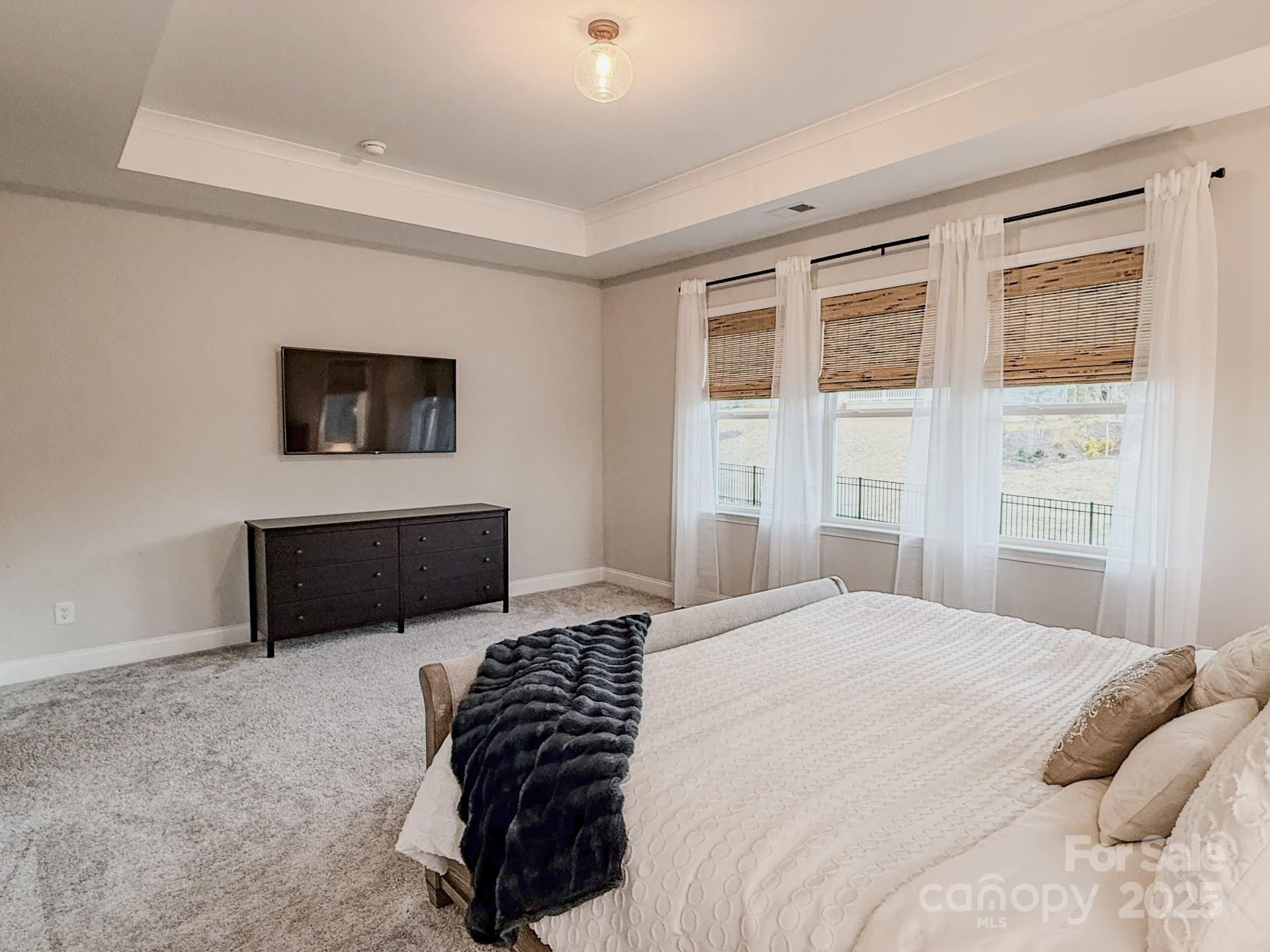 property viewer photo 23