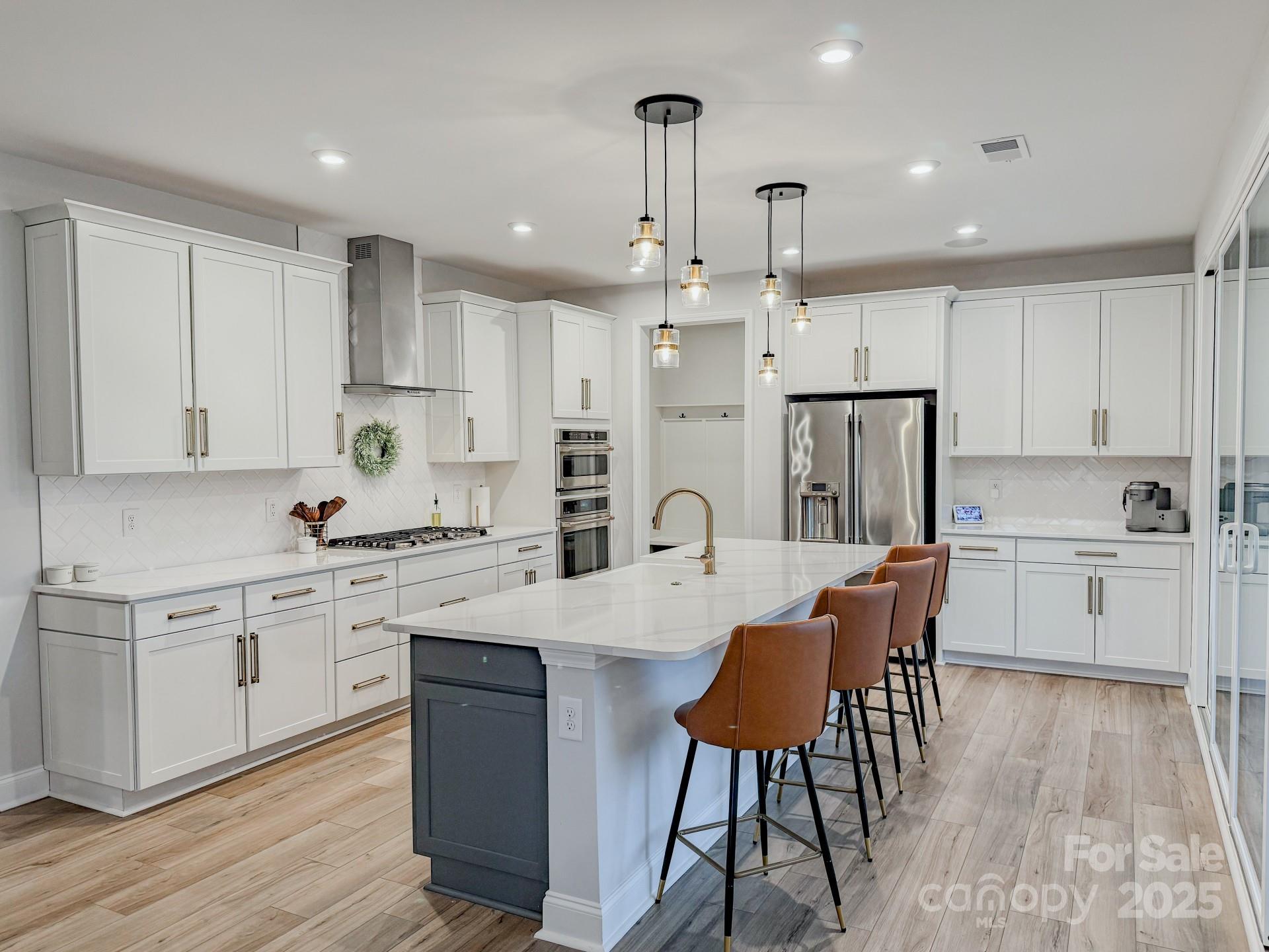 property viewer photo 4