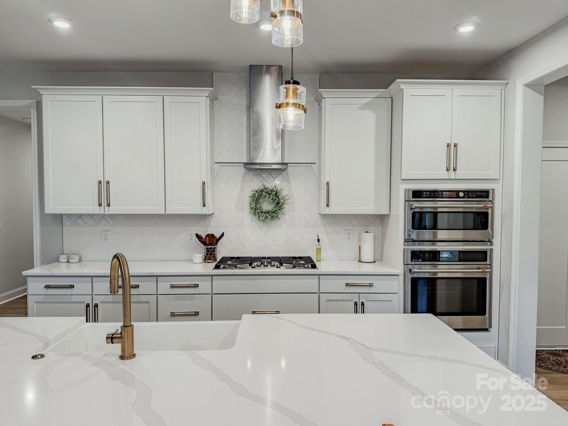 property viewer photo 5