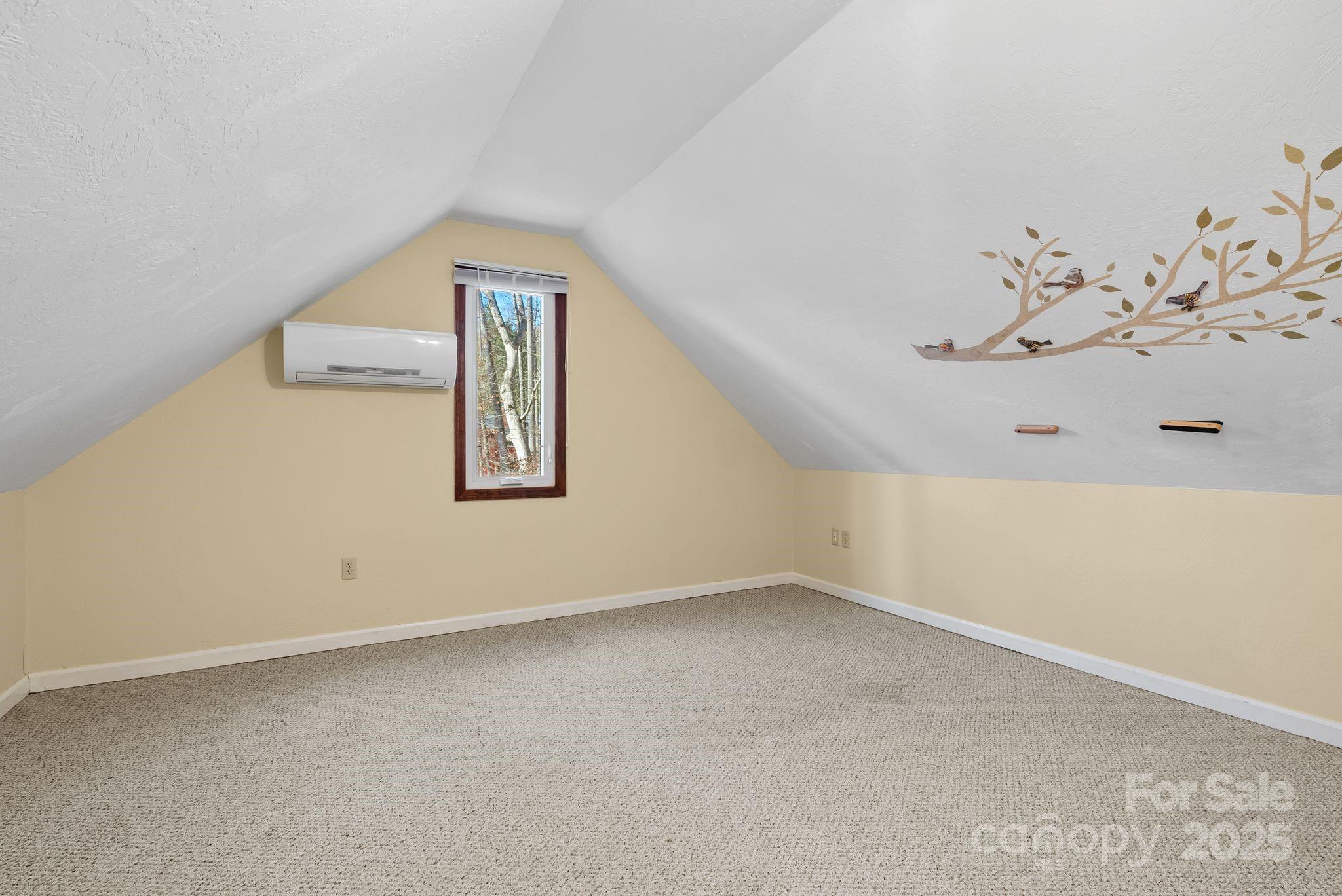 property viewer photo 26