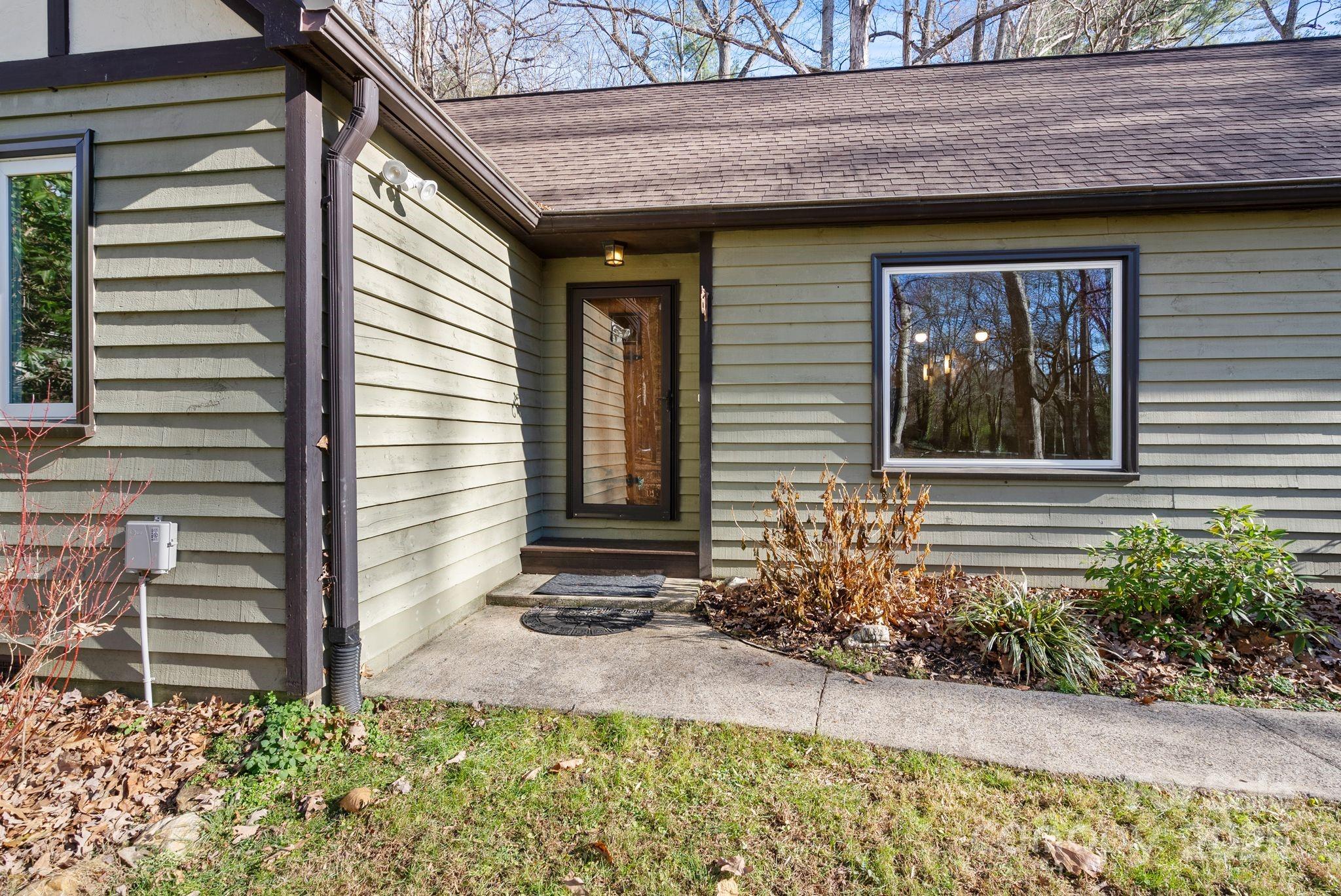 property viewer photo 3