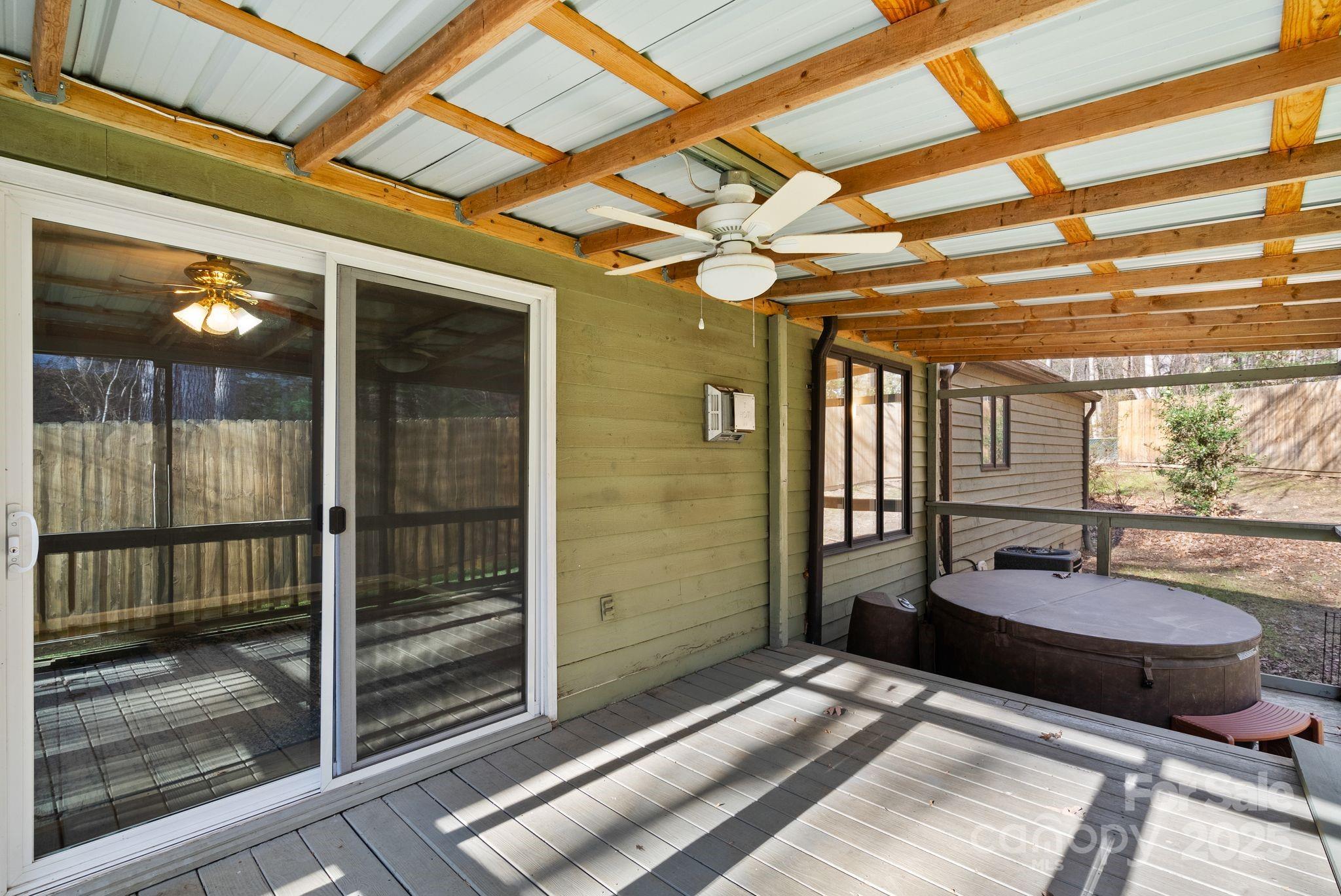 property viewer photo 32