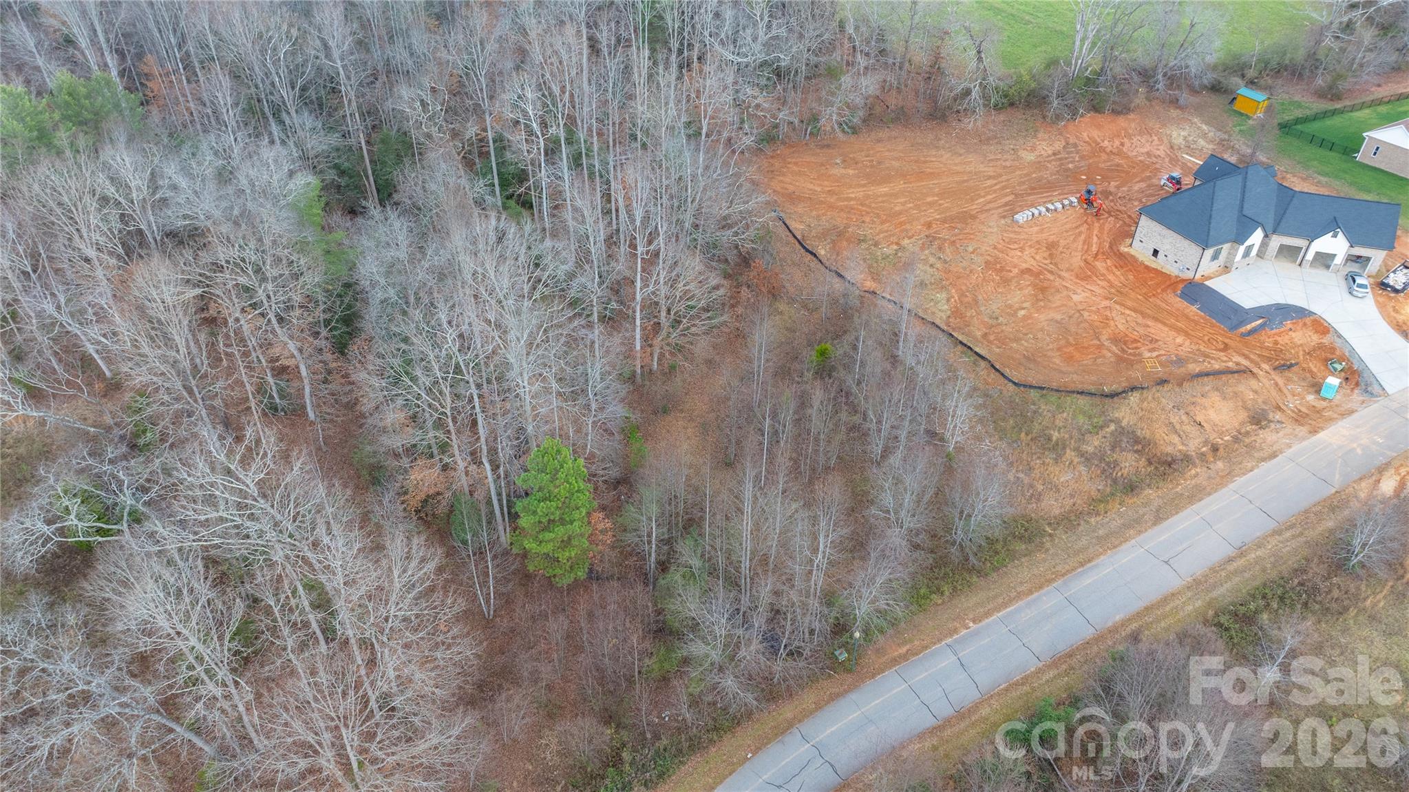 main property photo 37