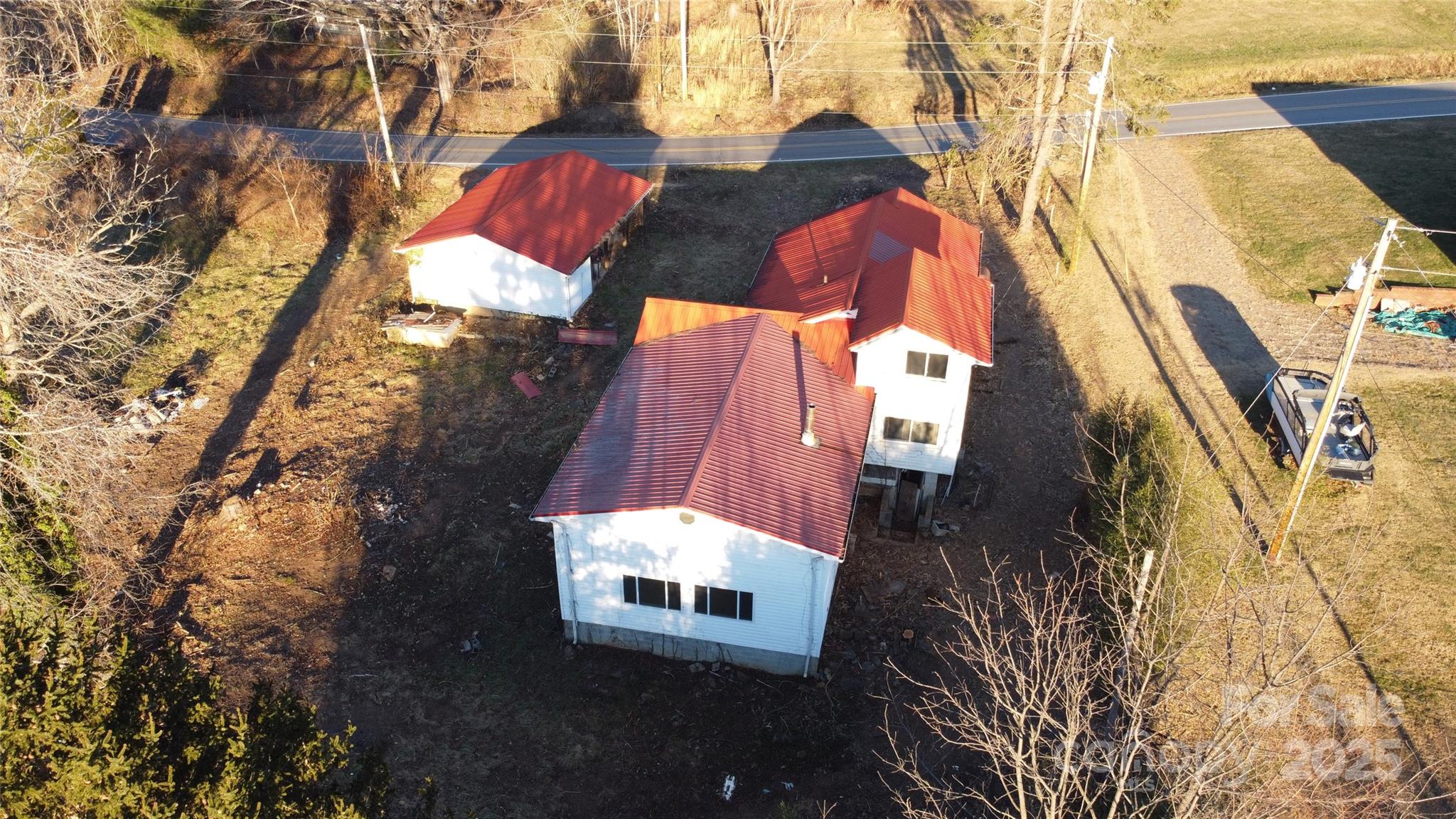 main property photo 25