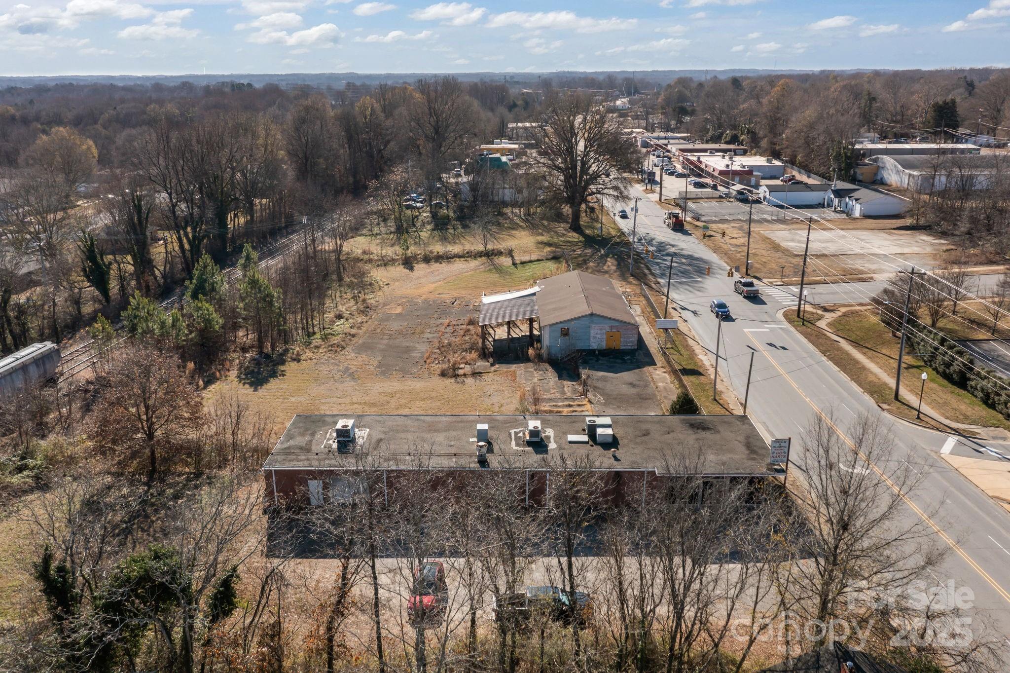 main property photo 35