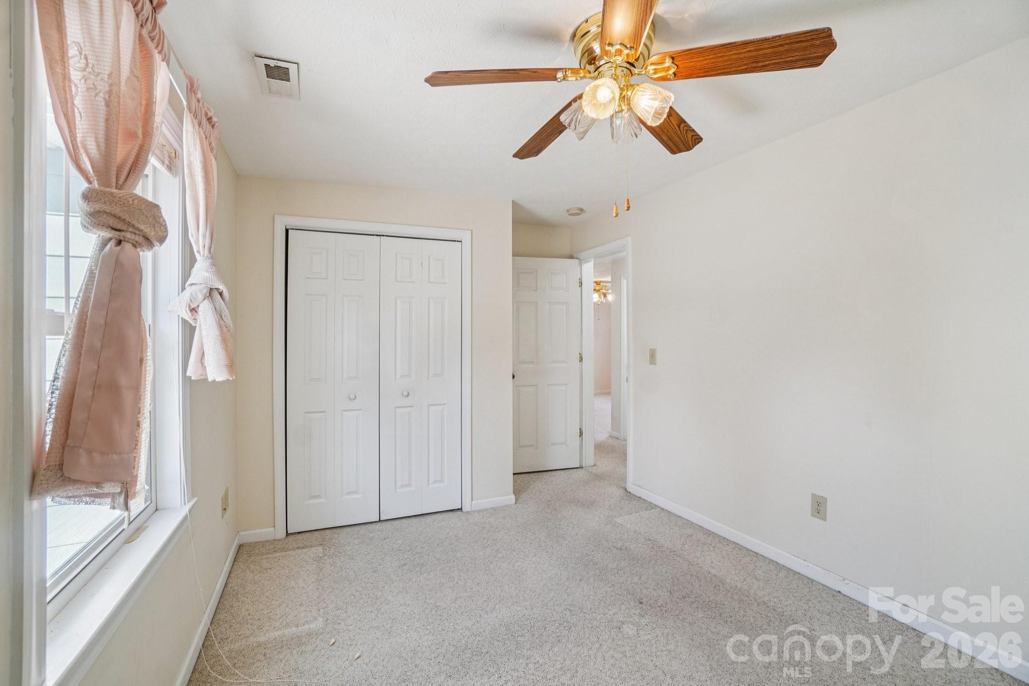 property viewer photo 20