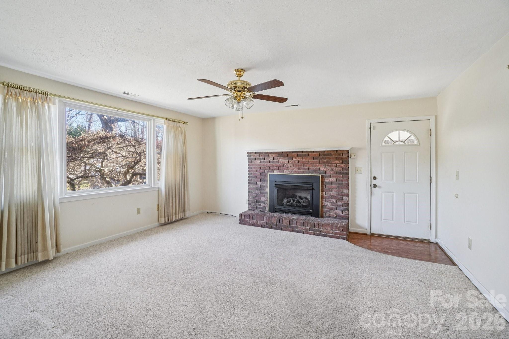 property viewer photo 24