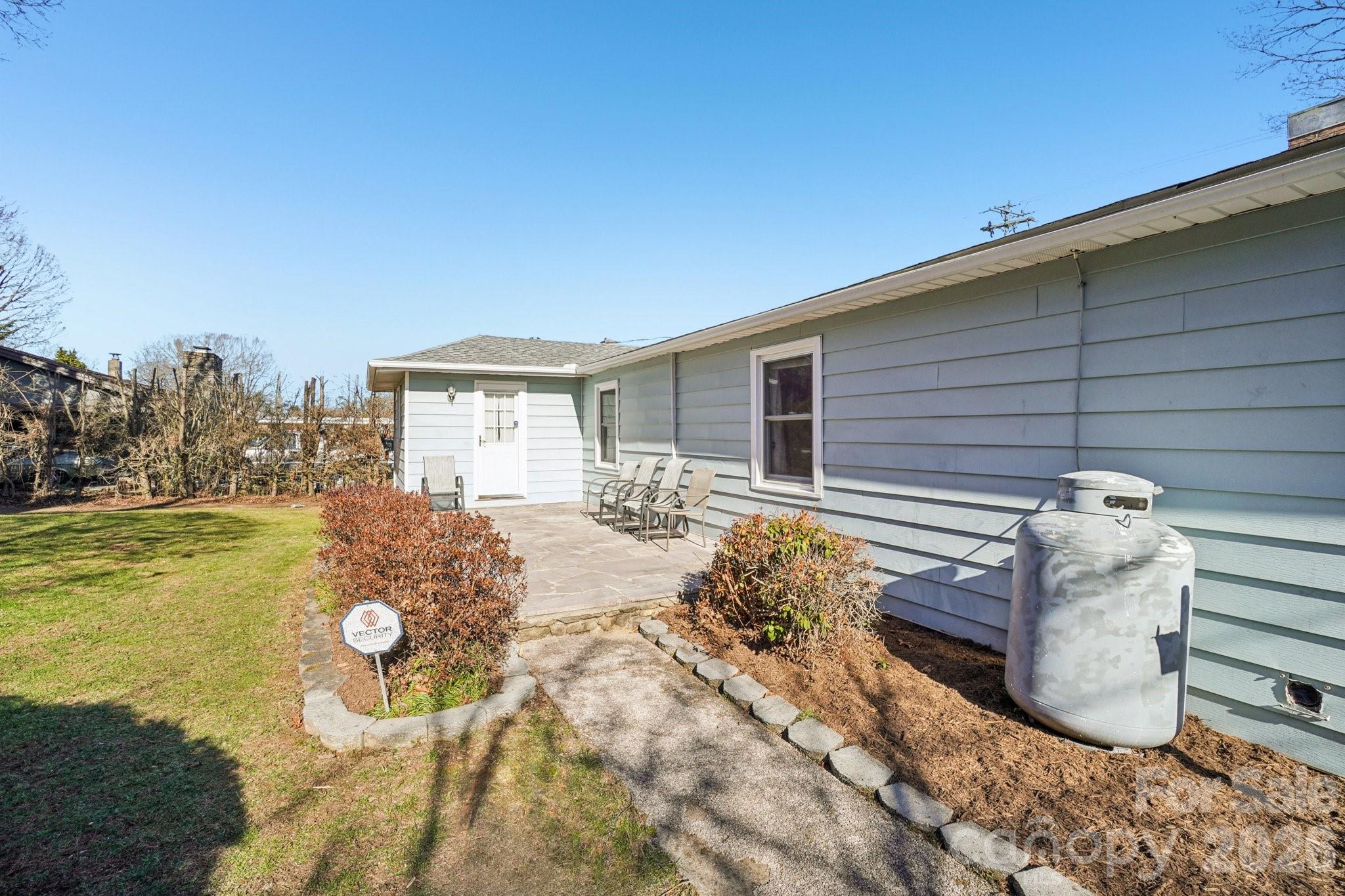 property viewer photo 30