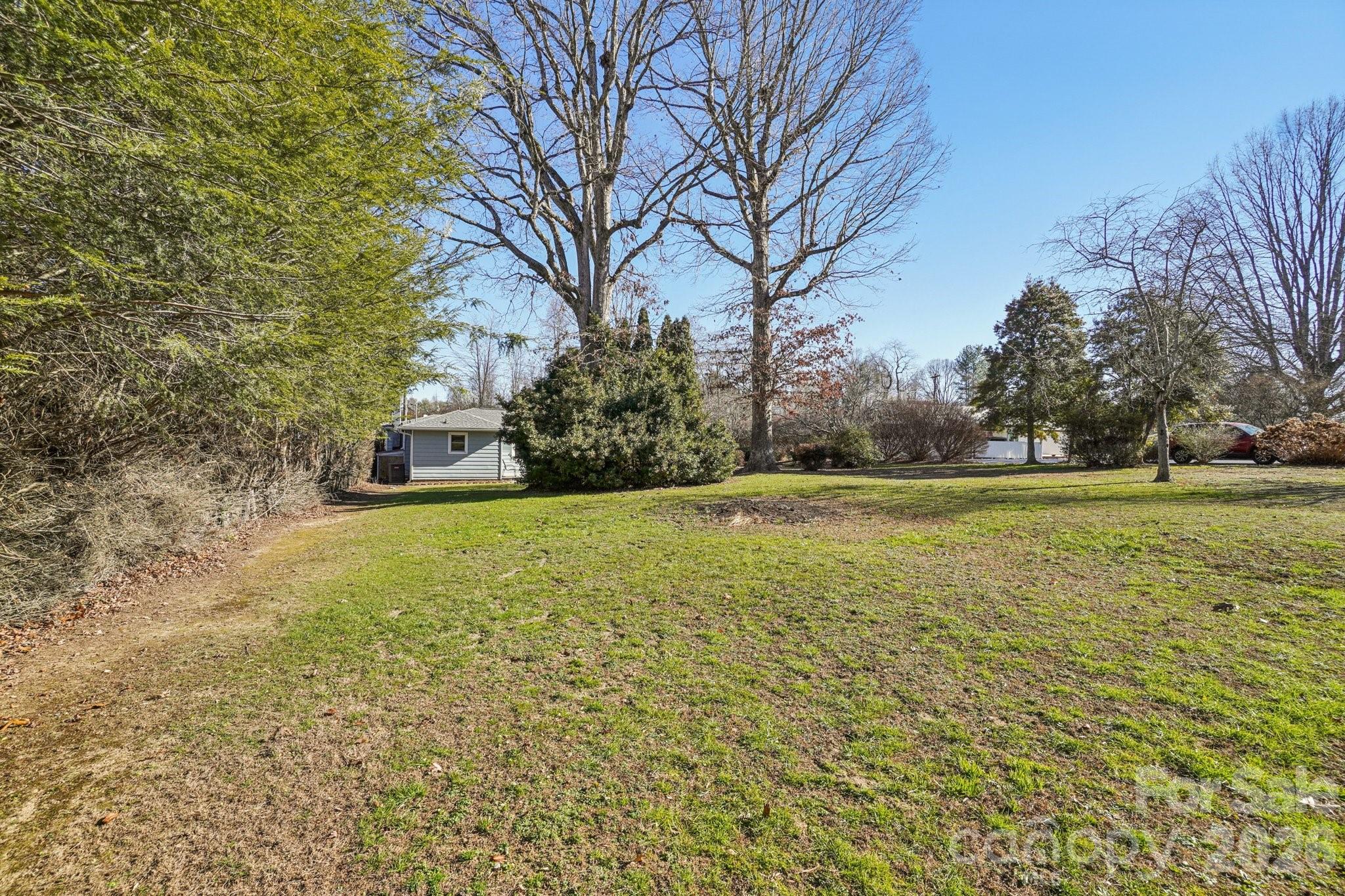 property viewer photo 36