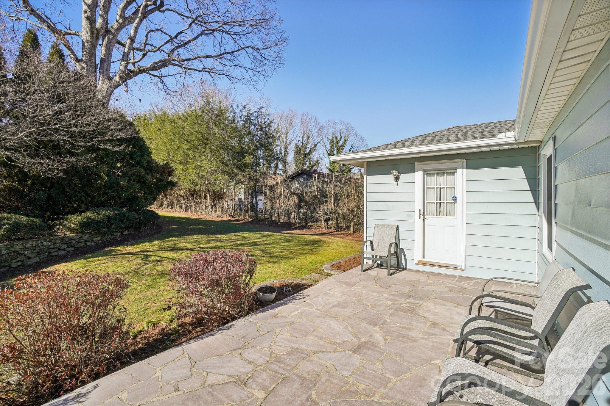 property viewer photo 38