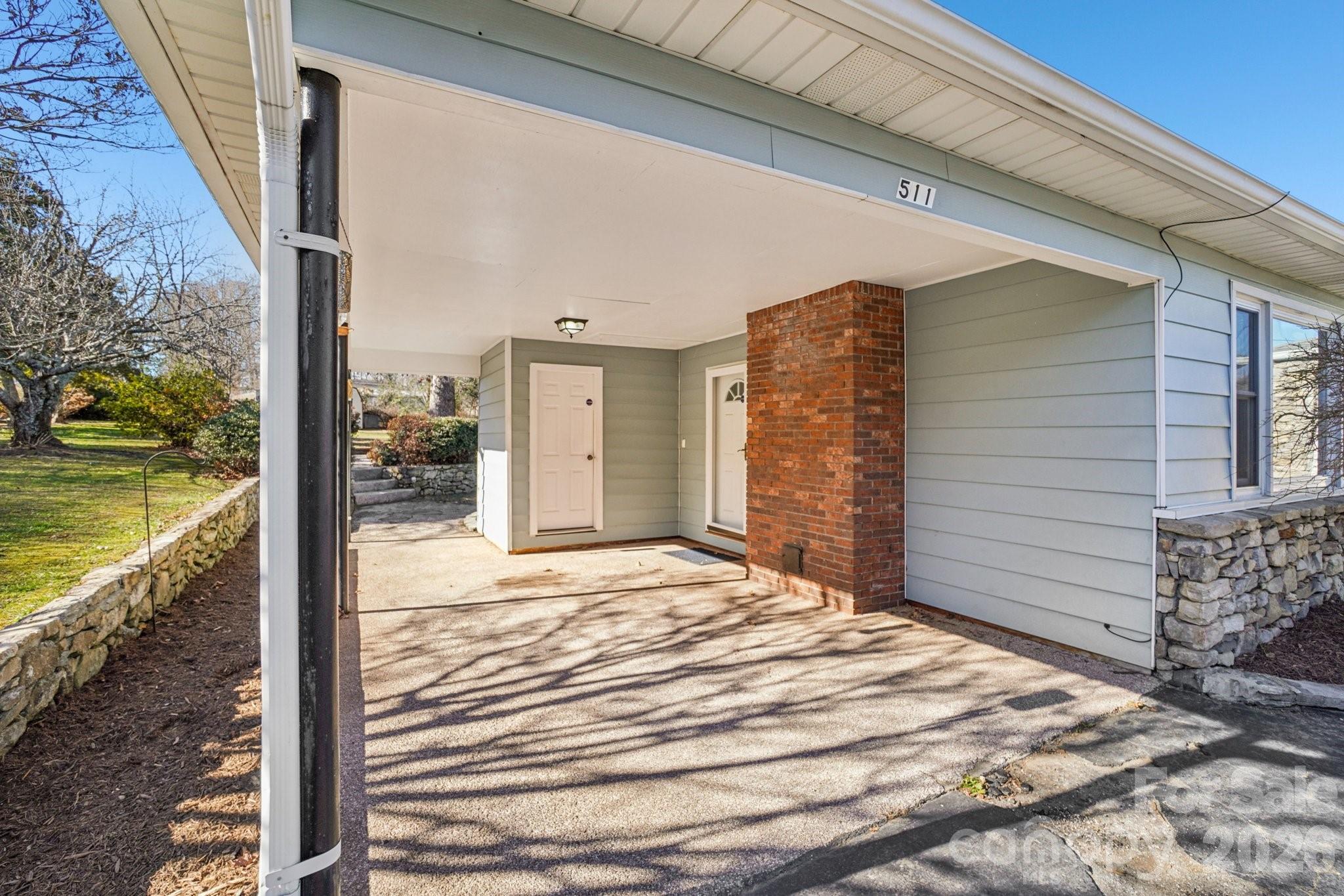 property viewer photo 4