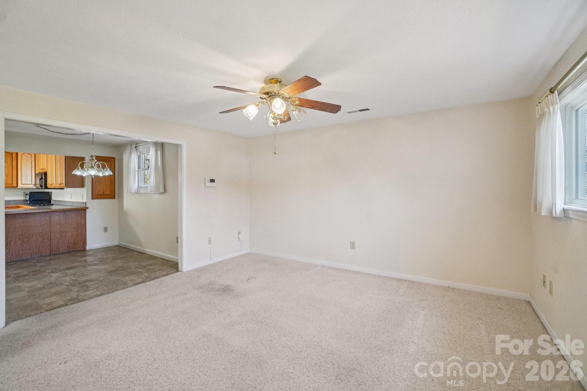 property viewer photo 7