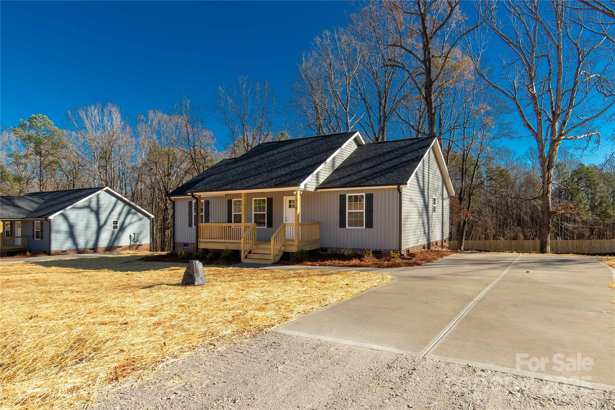 property viewer photo 1