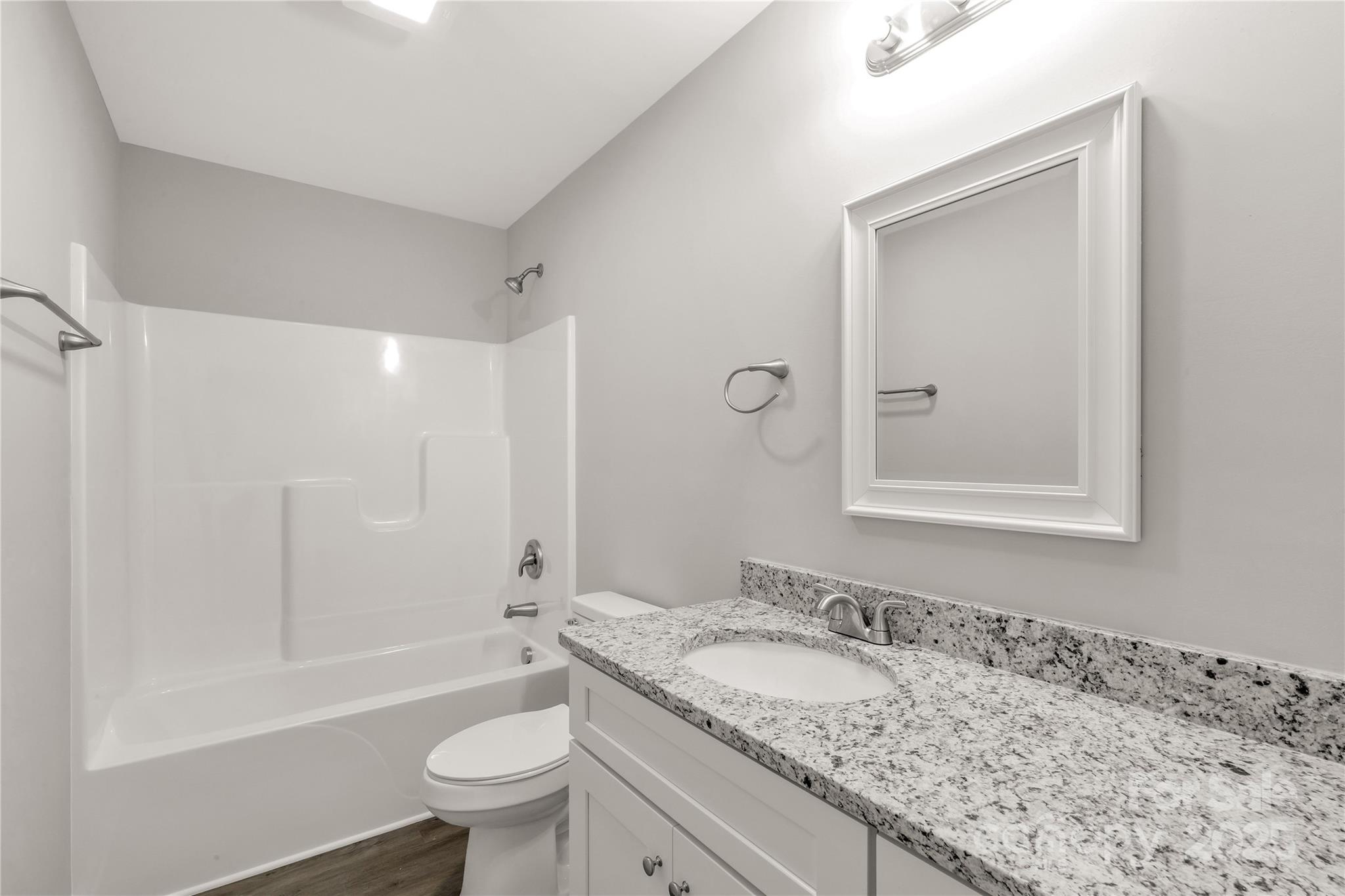 property viewer photo 22