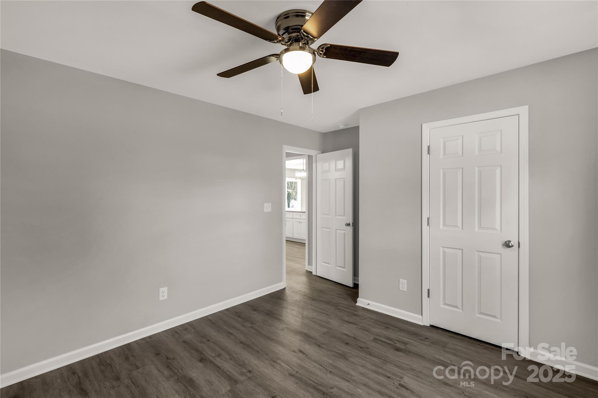 property viewer photo 24