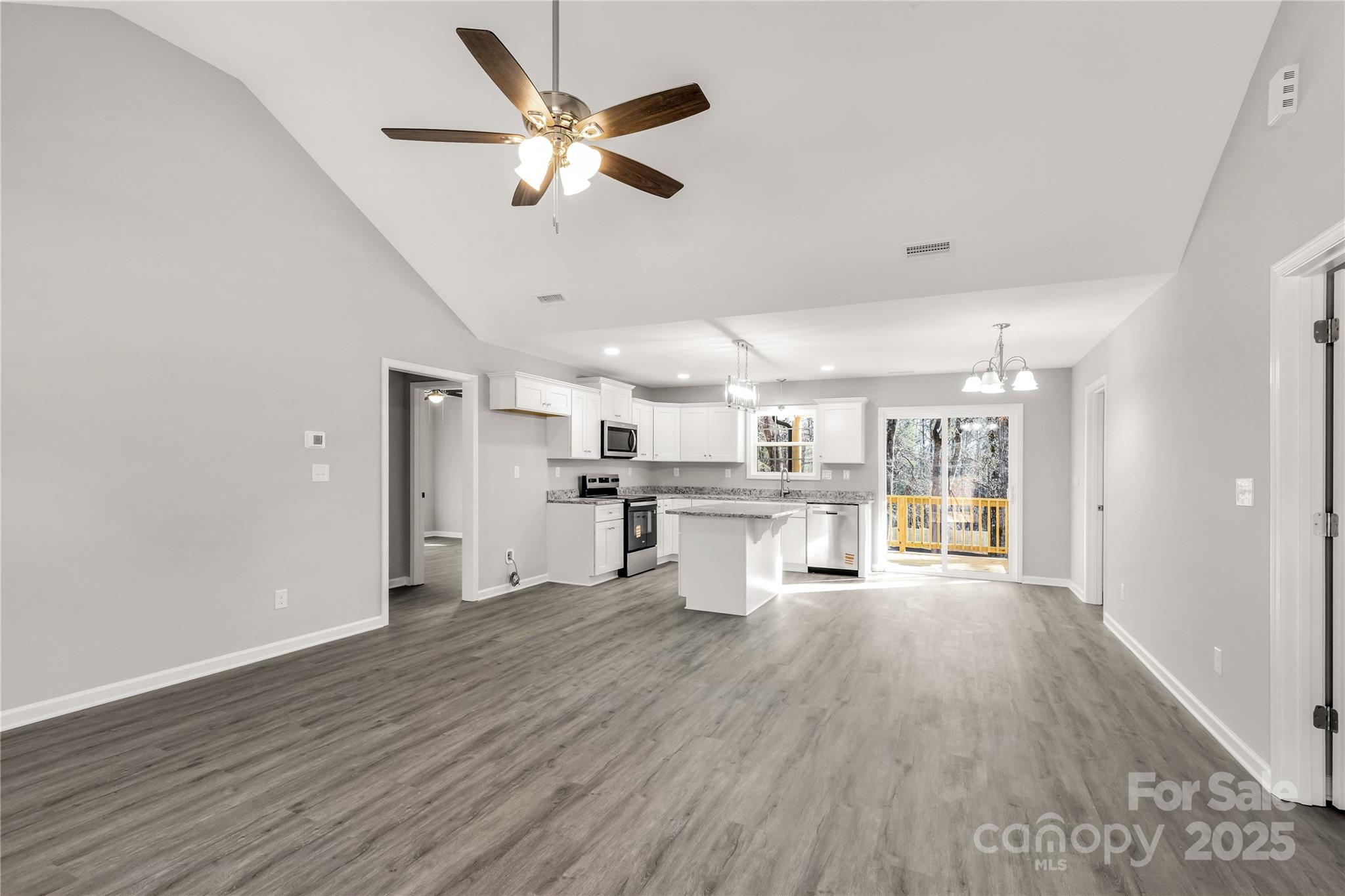 property viewer photo 8