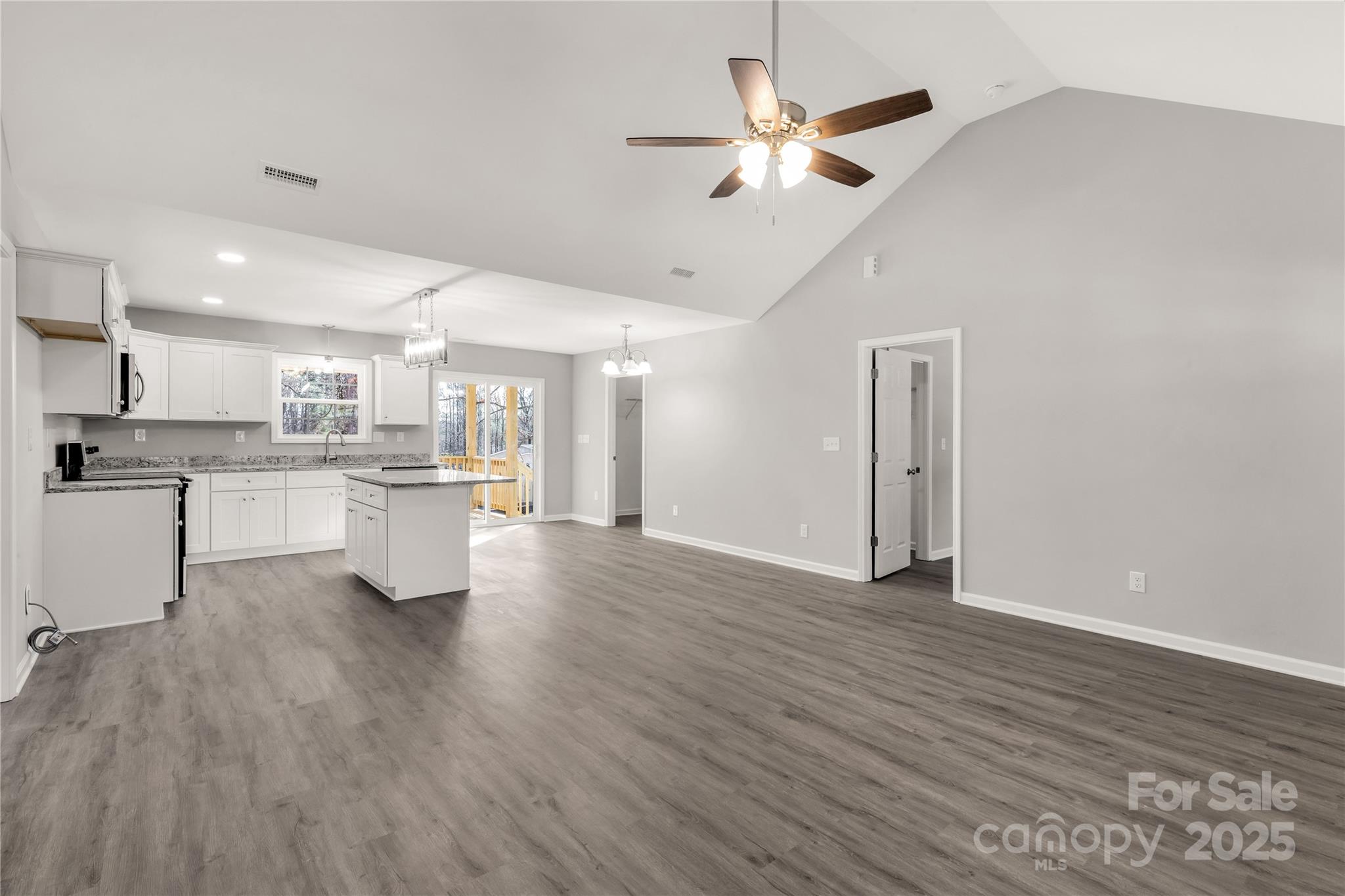 property viewer photo 9