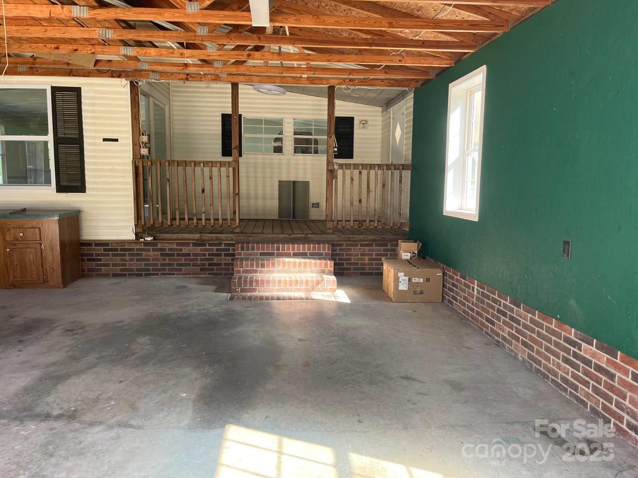 property viewer photo 10