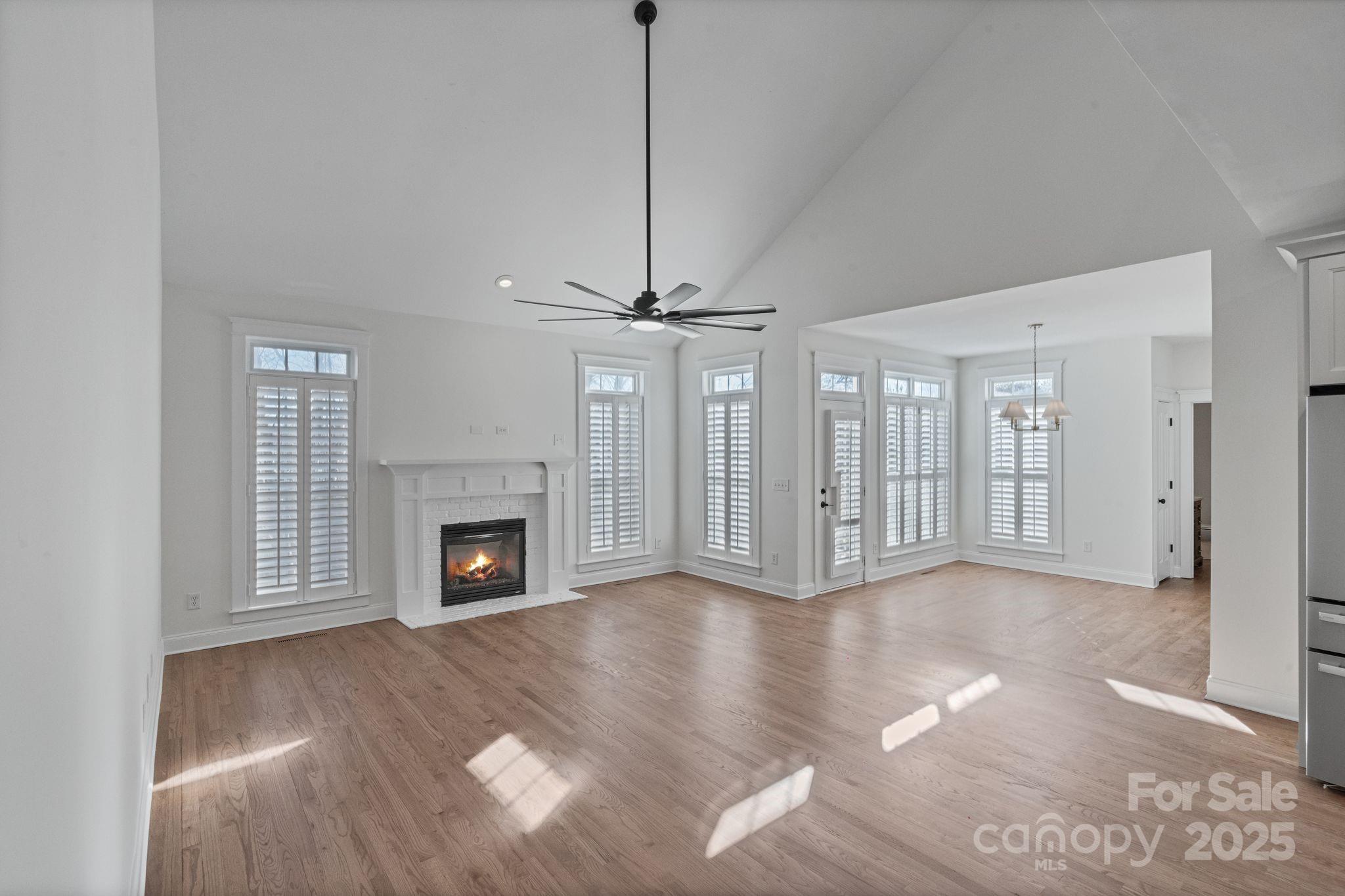 property viewer photo 11
