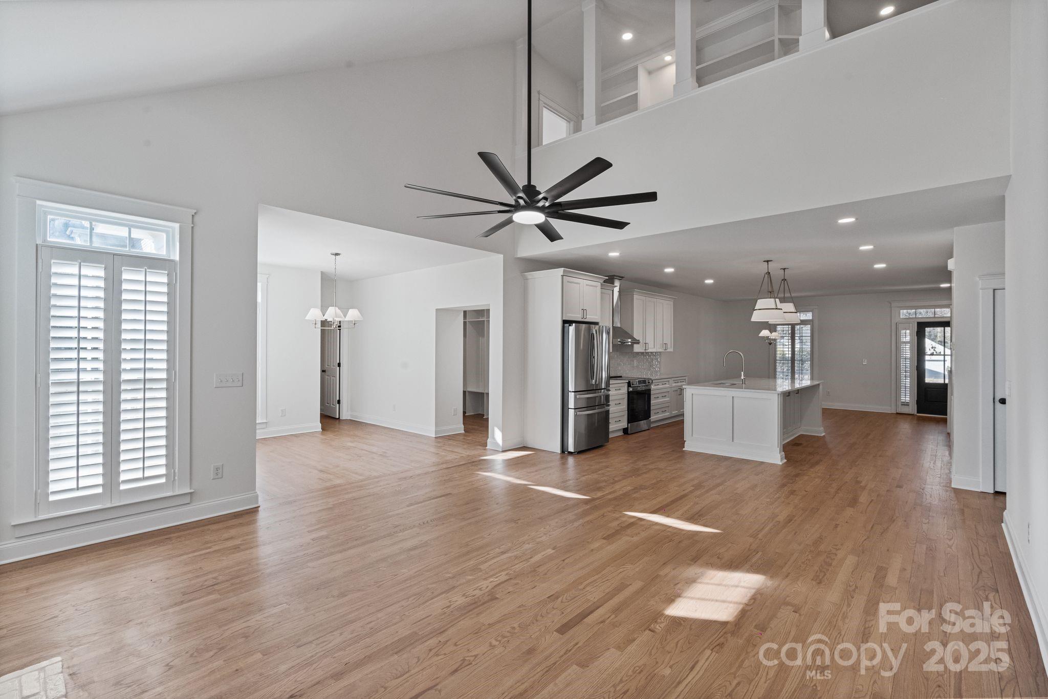 property viewer photo 13