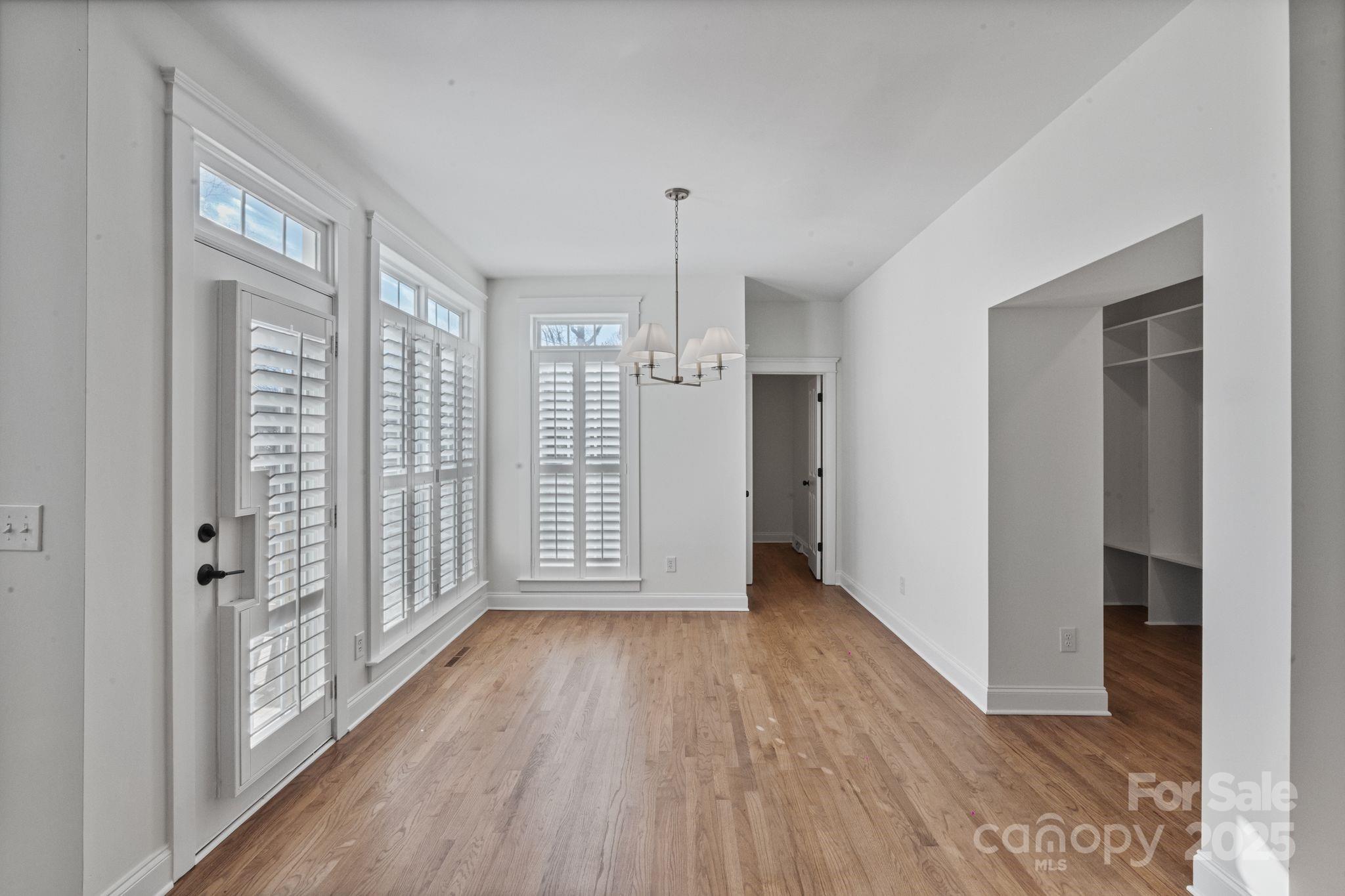 property viewer photo 14