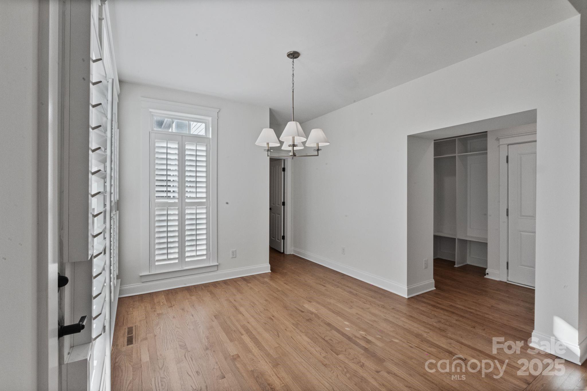 property viewer photo 15