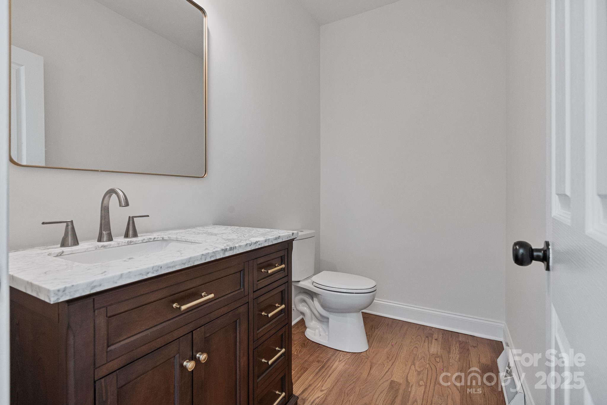 property viewer photo 17