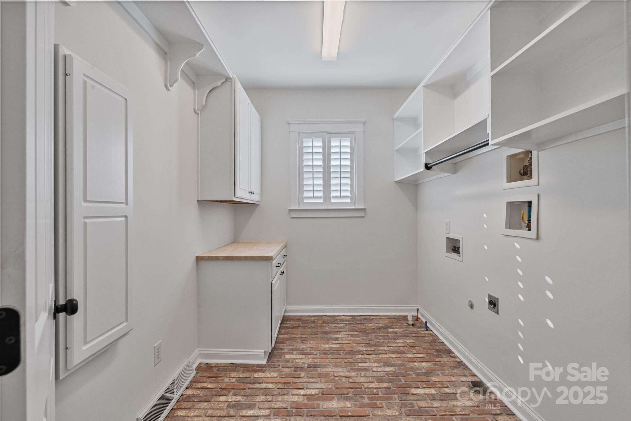 property viewer photo 19