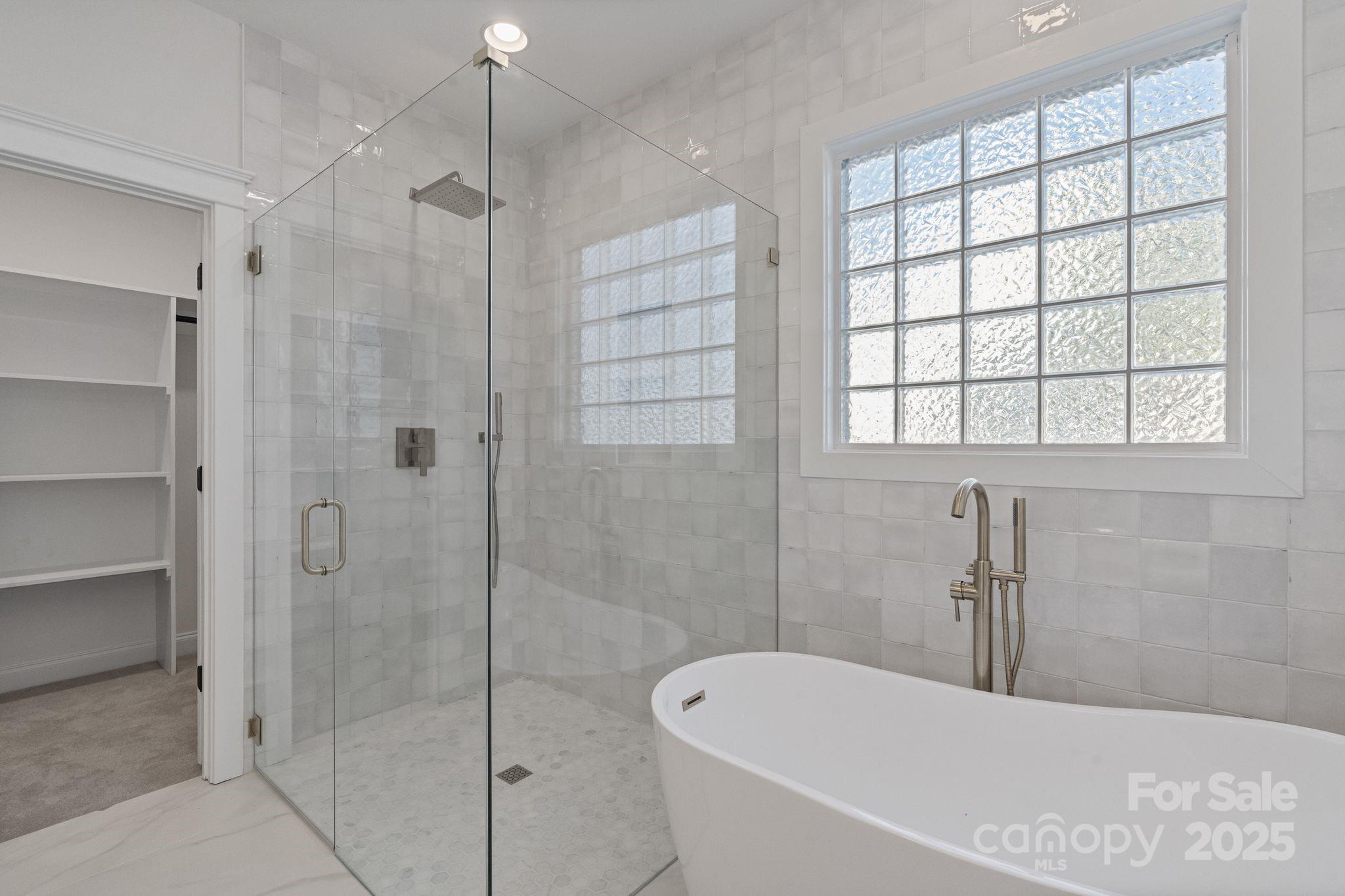 property viewer photo 24