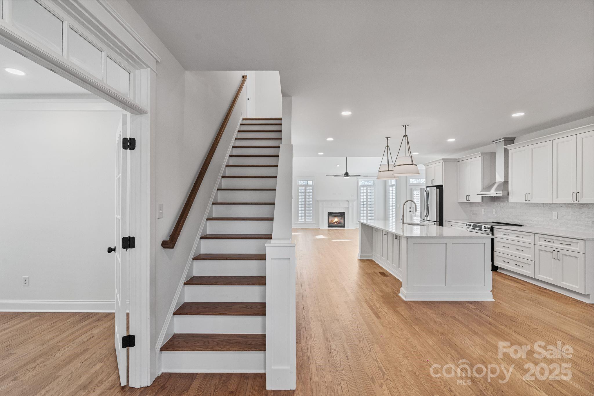 property viewer photo 4